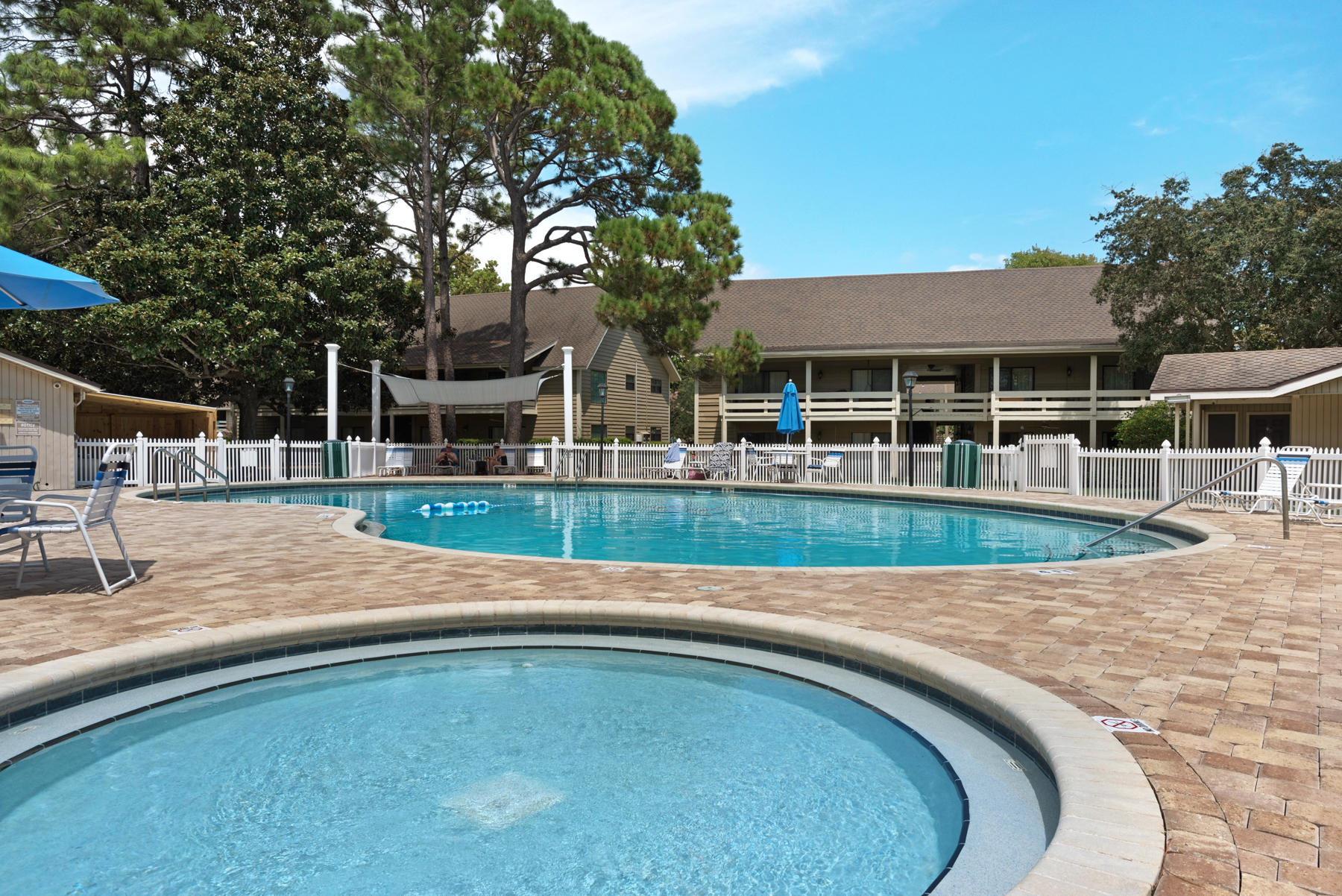 SEASCAPE CONDO GARDEN VILLA - Residential