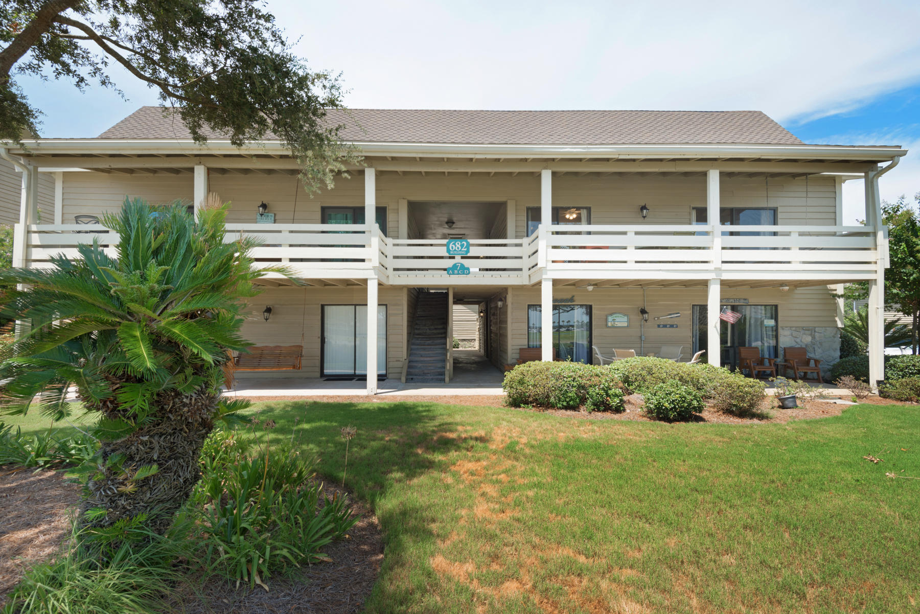 SEASCAPE CONDO GARDEN VILLA - Residential