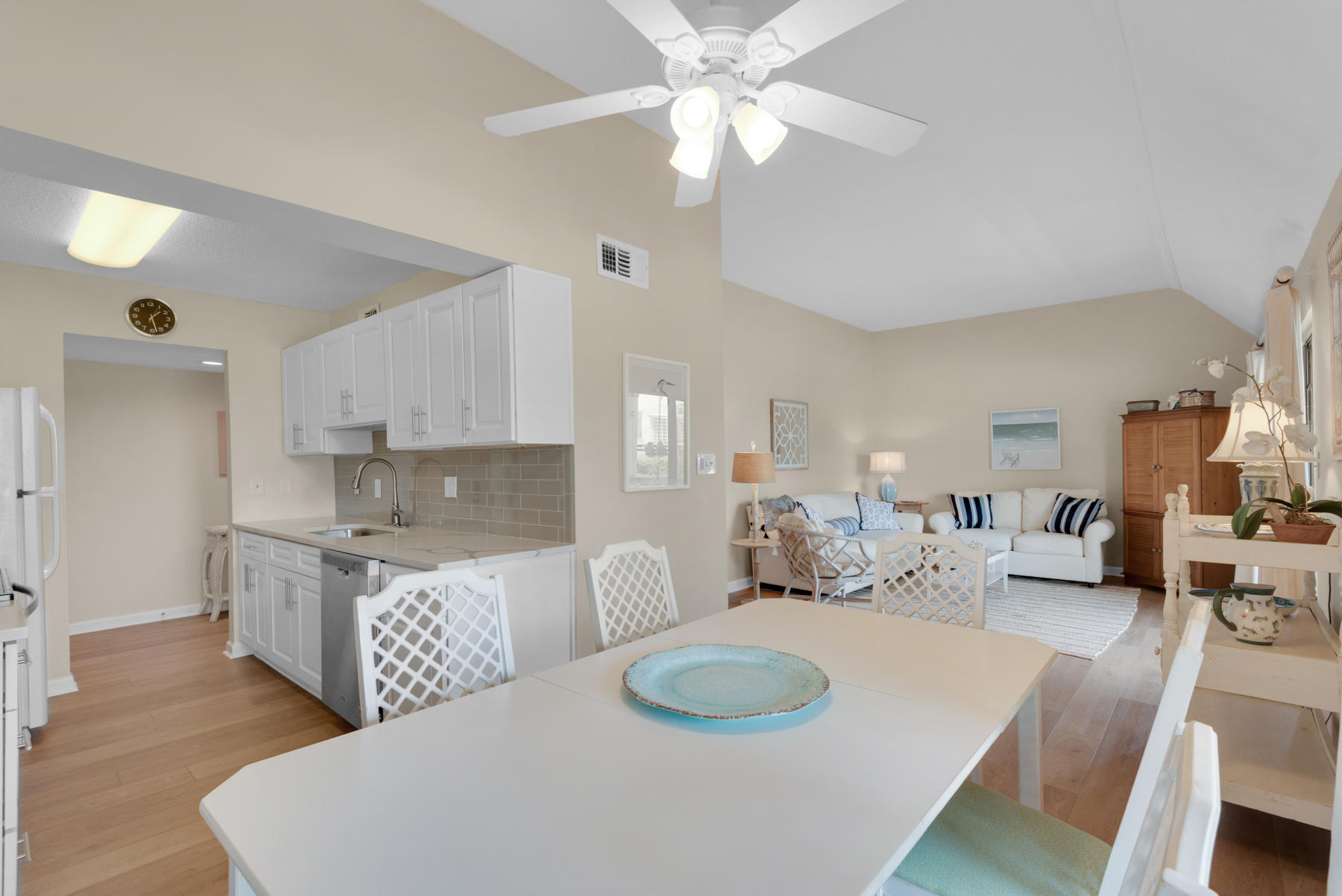 SEASCAPE CONDO GARDEN VILLA - Residential