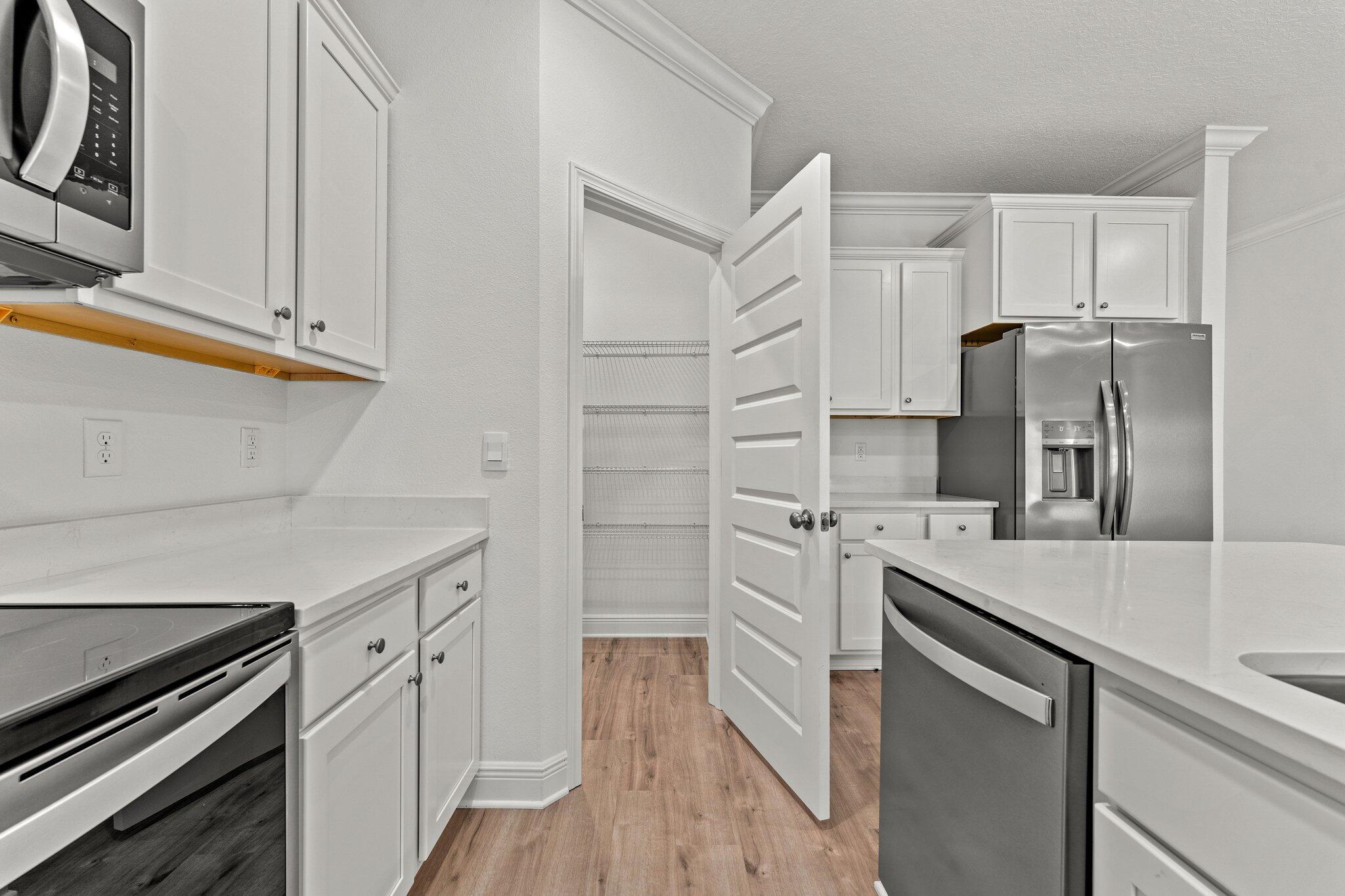 LIVE OAK HARBOUR - Residential Lease