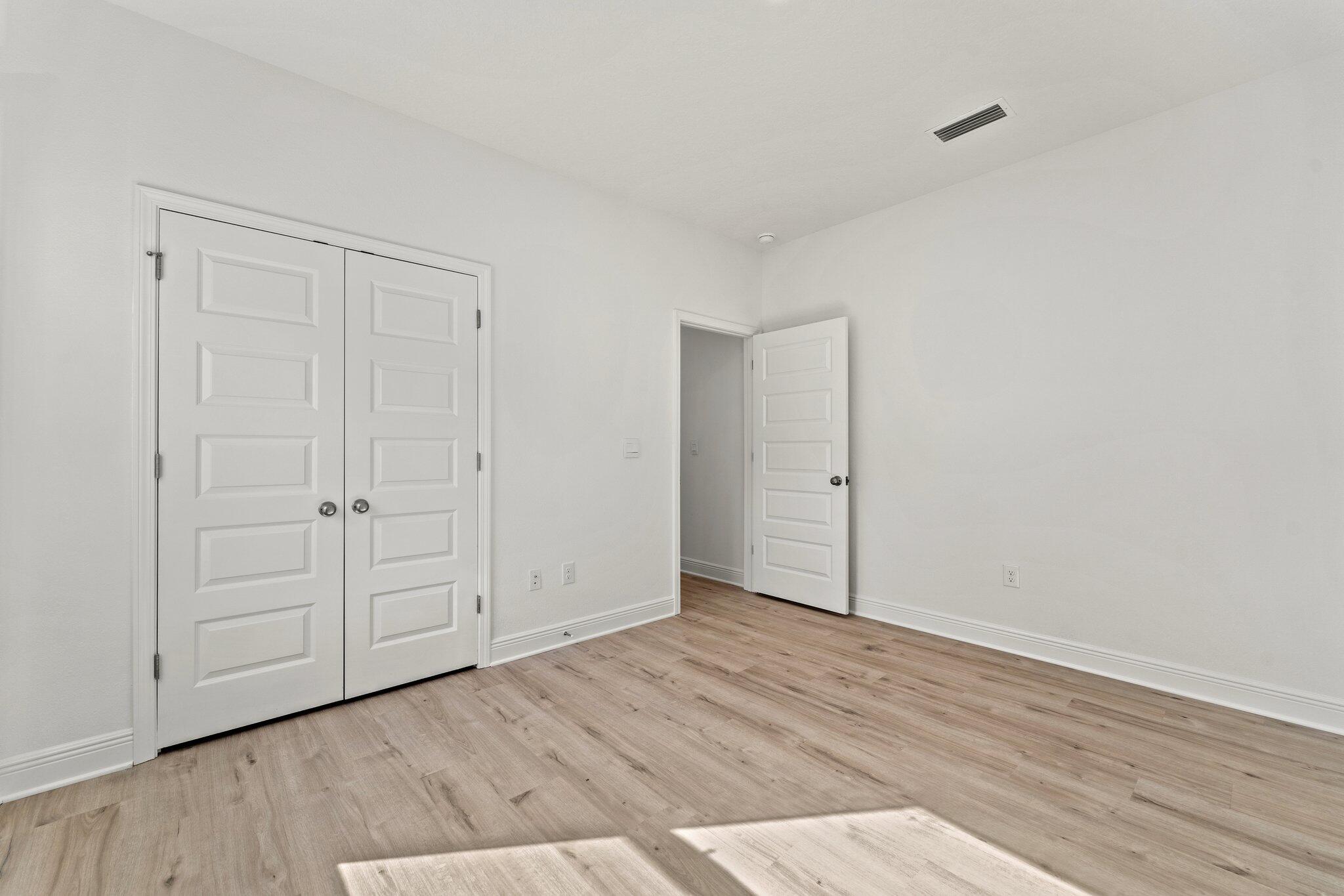 LIVE OAK HARBOUR - Residential Lease