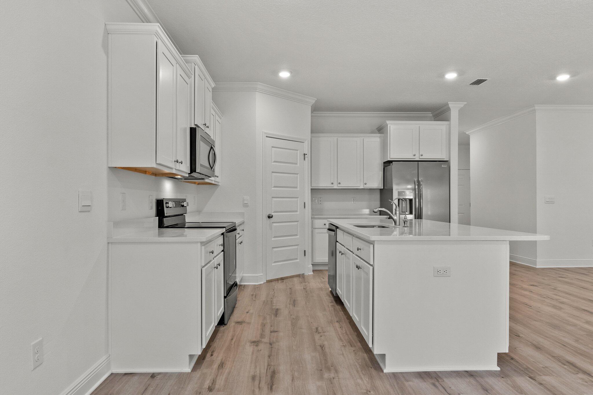 LIVE OAK HARBOUR - Residential Lease