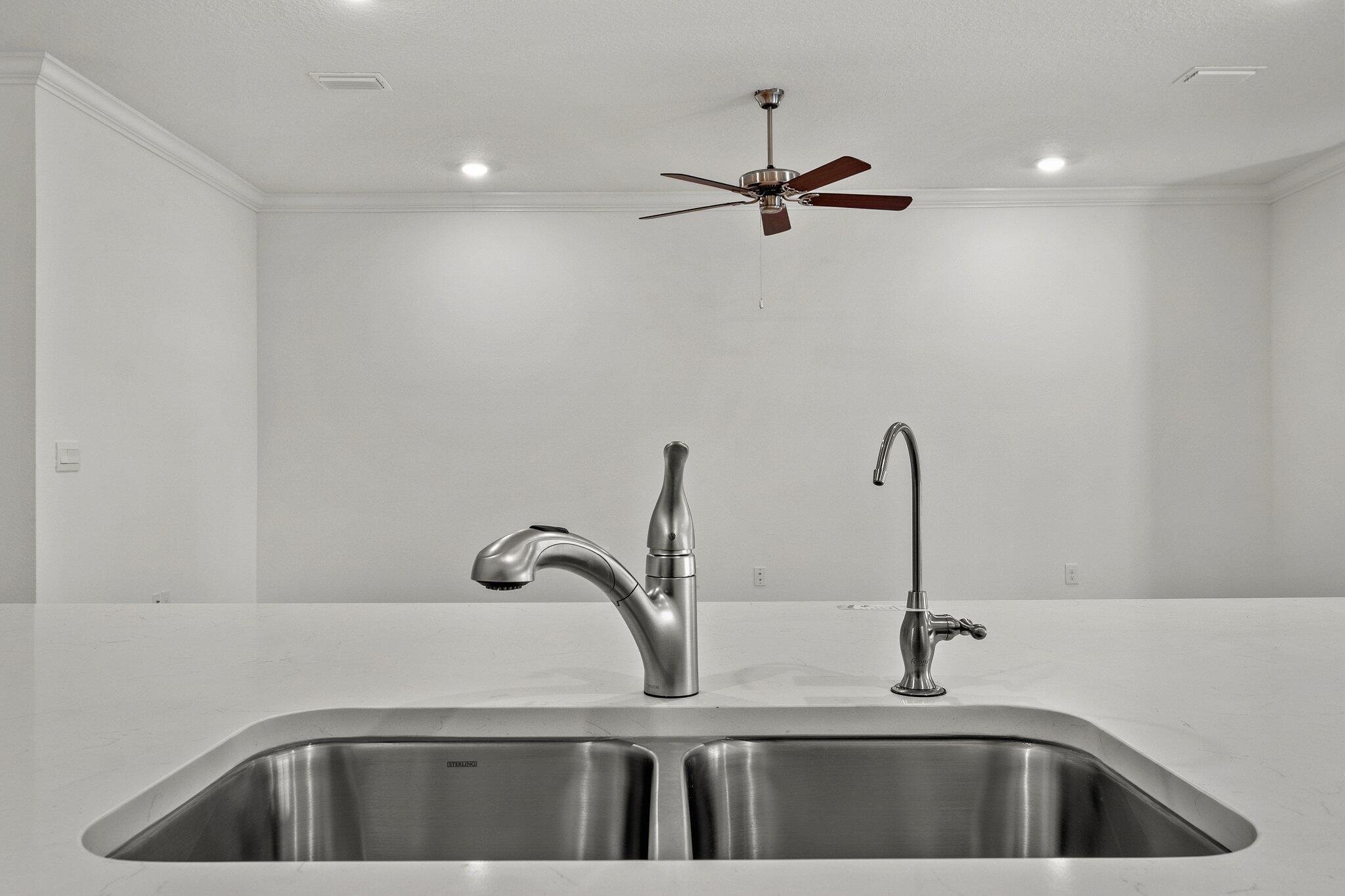 LIVE OAK HARBOUR - Residential Lease