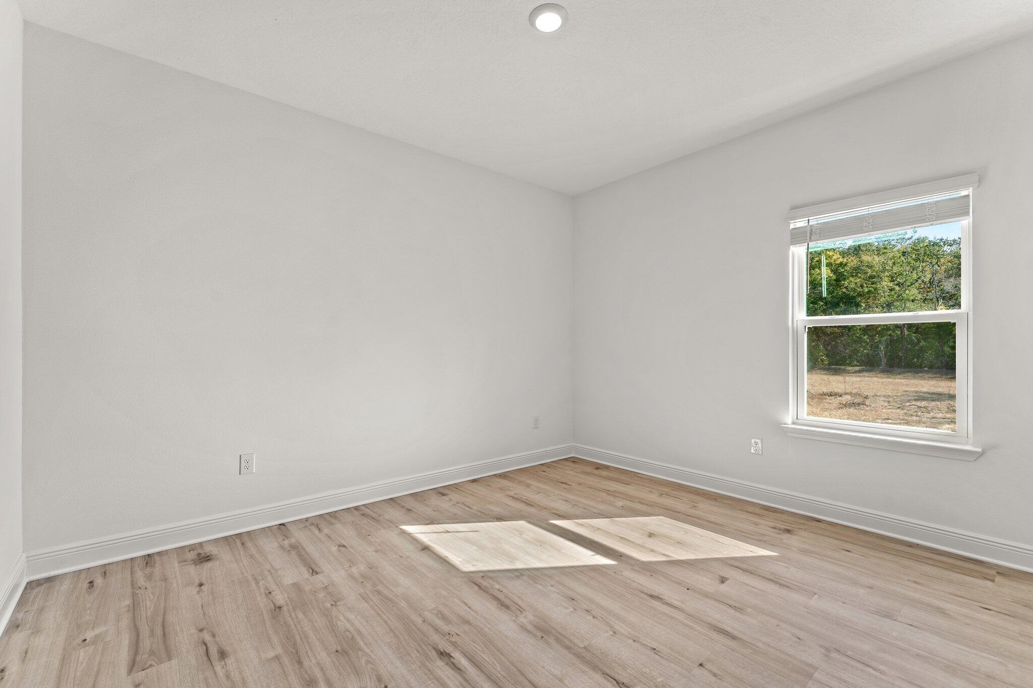 LIVE OAK HARBOUR - Residential Lease