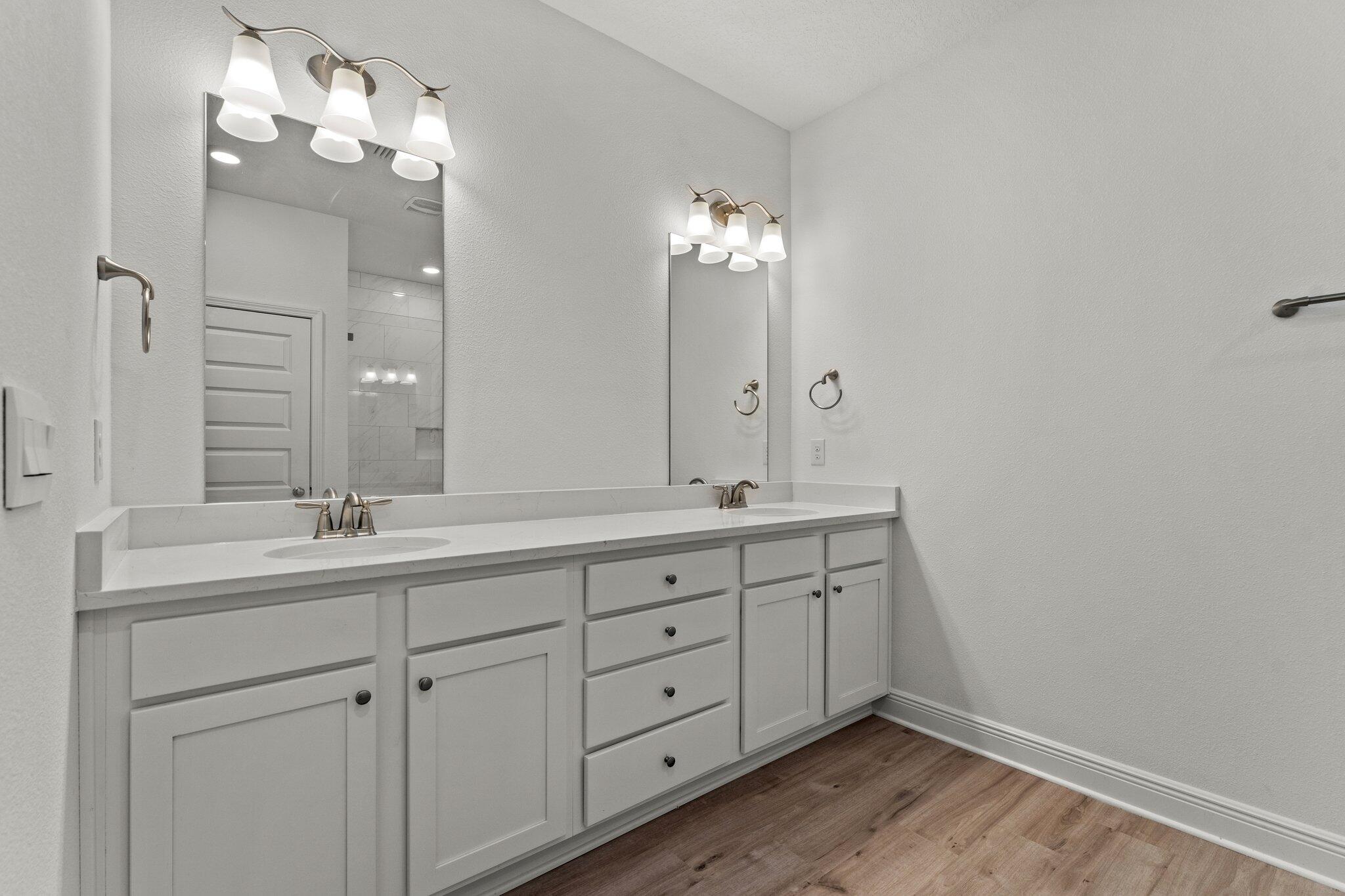 LIVE OAK HARBOUR - Residential Lease