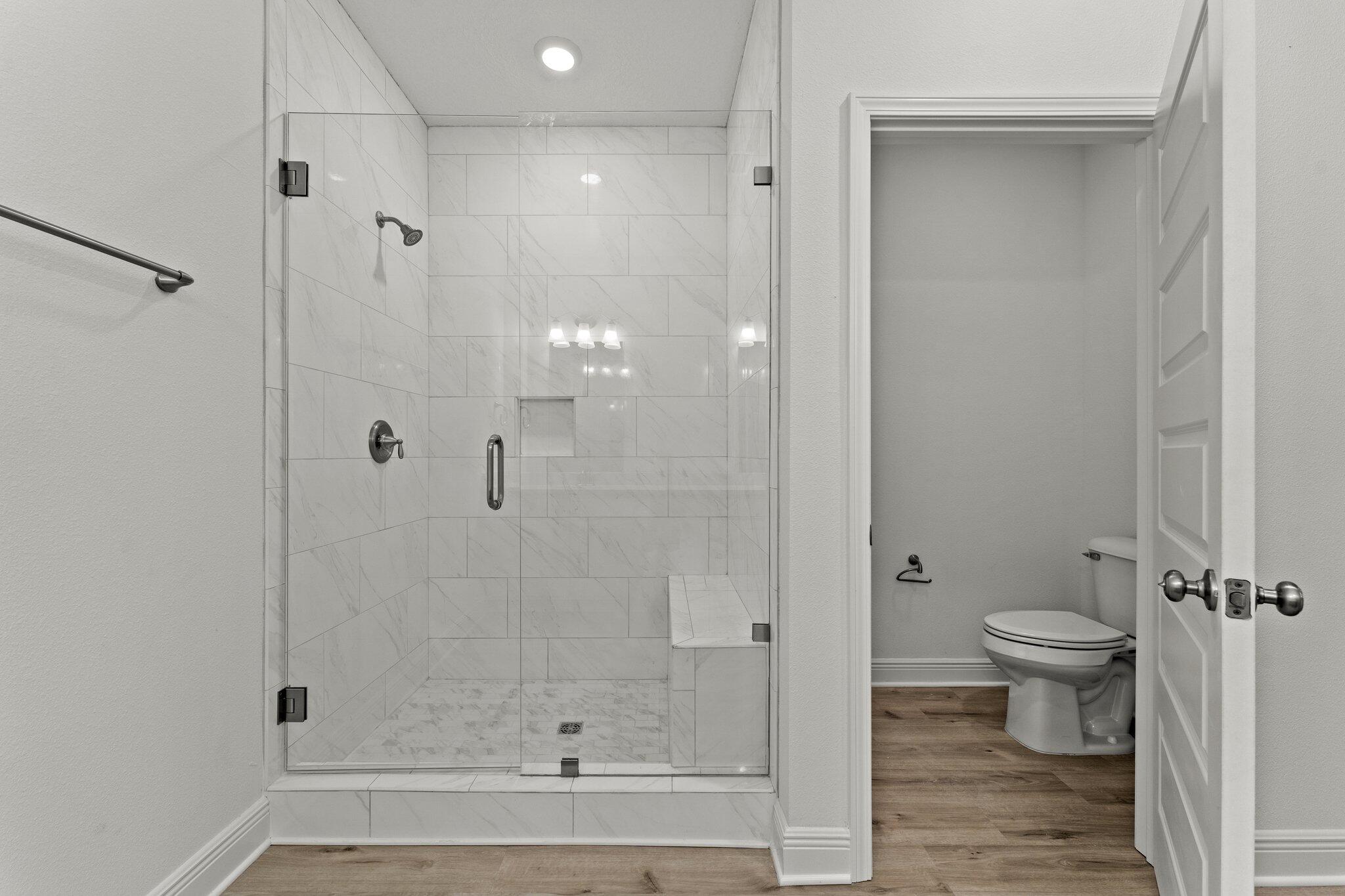 LIVE OAK HARBOUR - Residential Lease