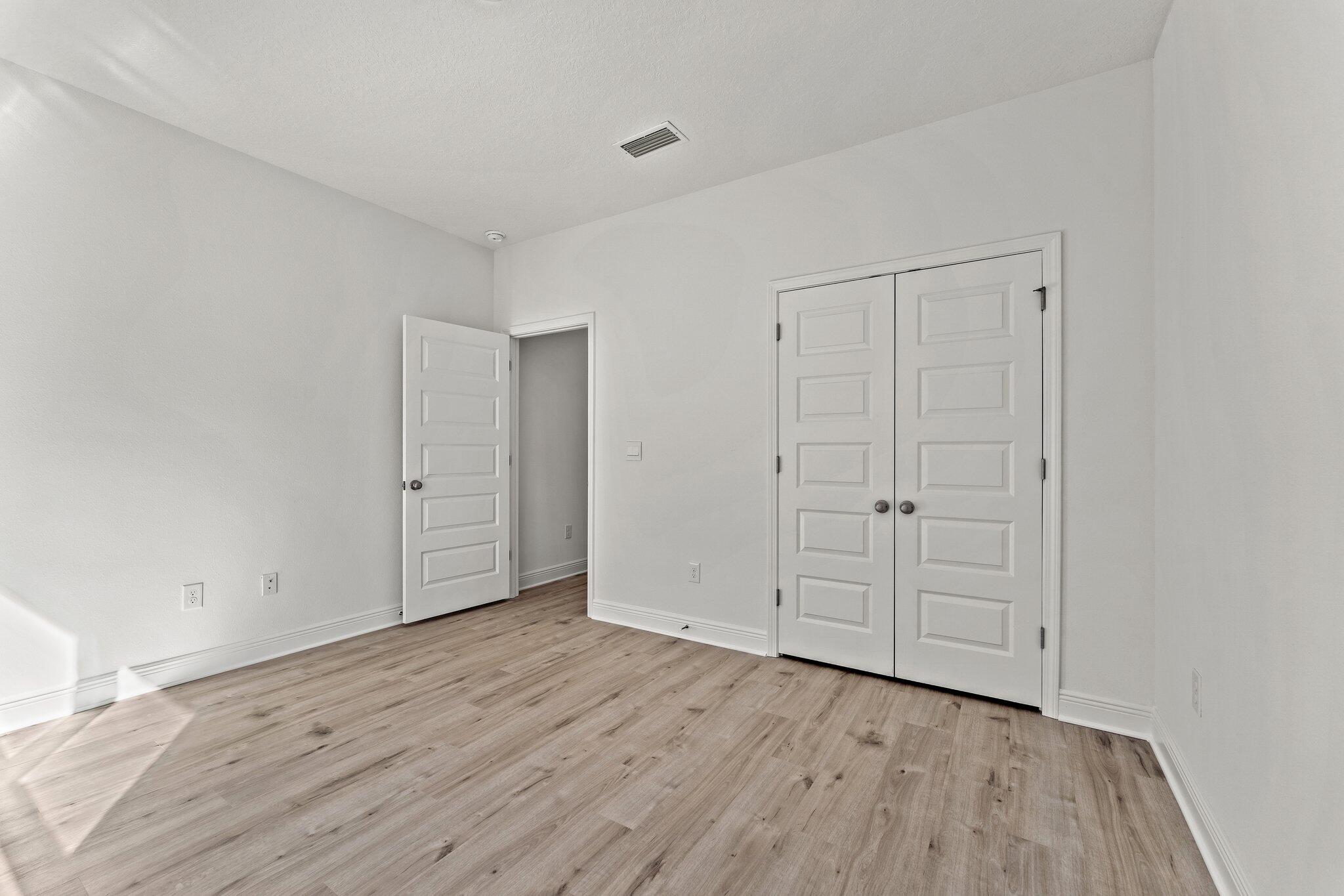 LIVE OAK HARBOUR - Residential Lease