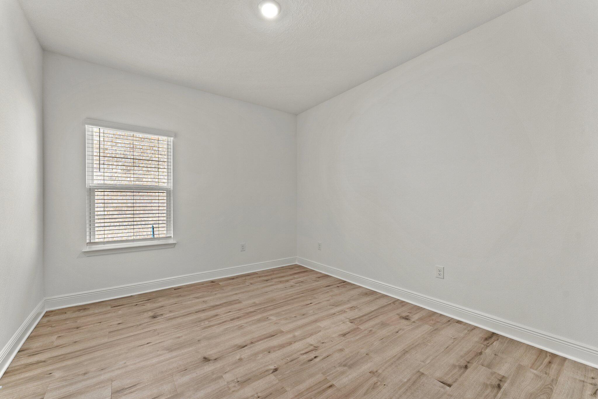 LIVE OAK HARBOUR - Residential Lease