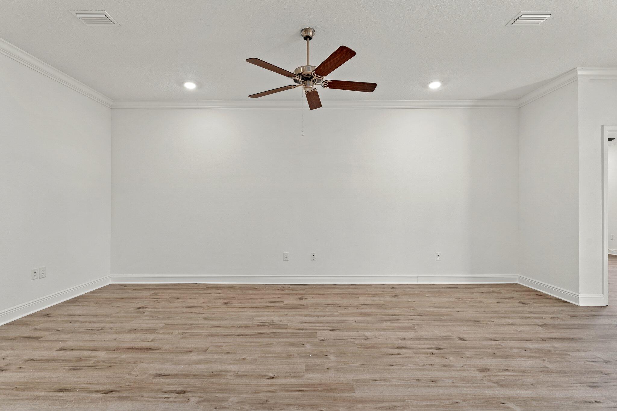 LIVE OAK HARBOUR - Residential Lease