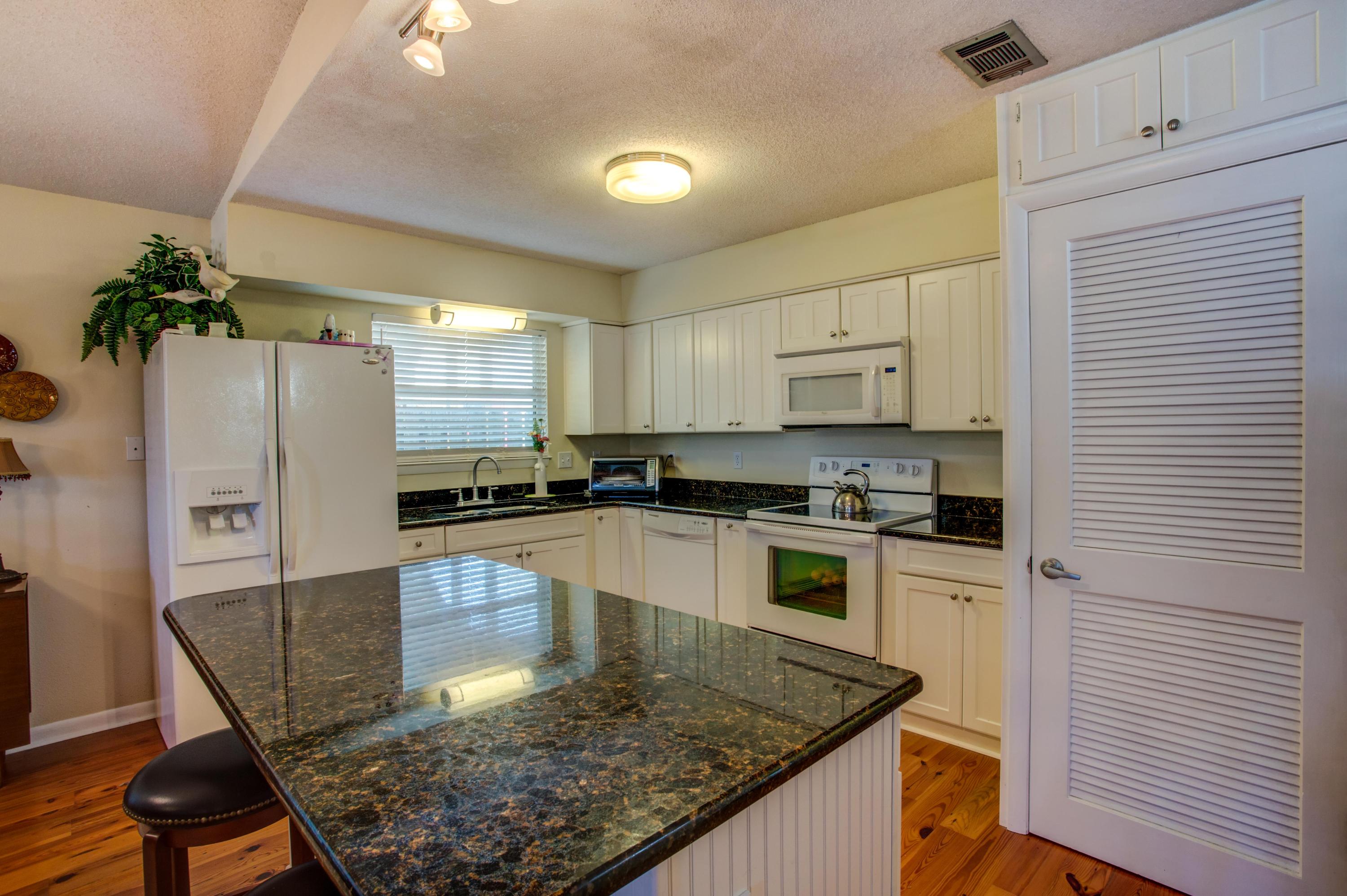 FRANGISTA BEACH 1ST ADDN - Residential