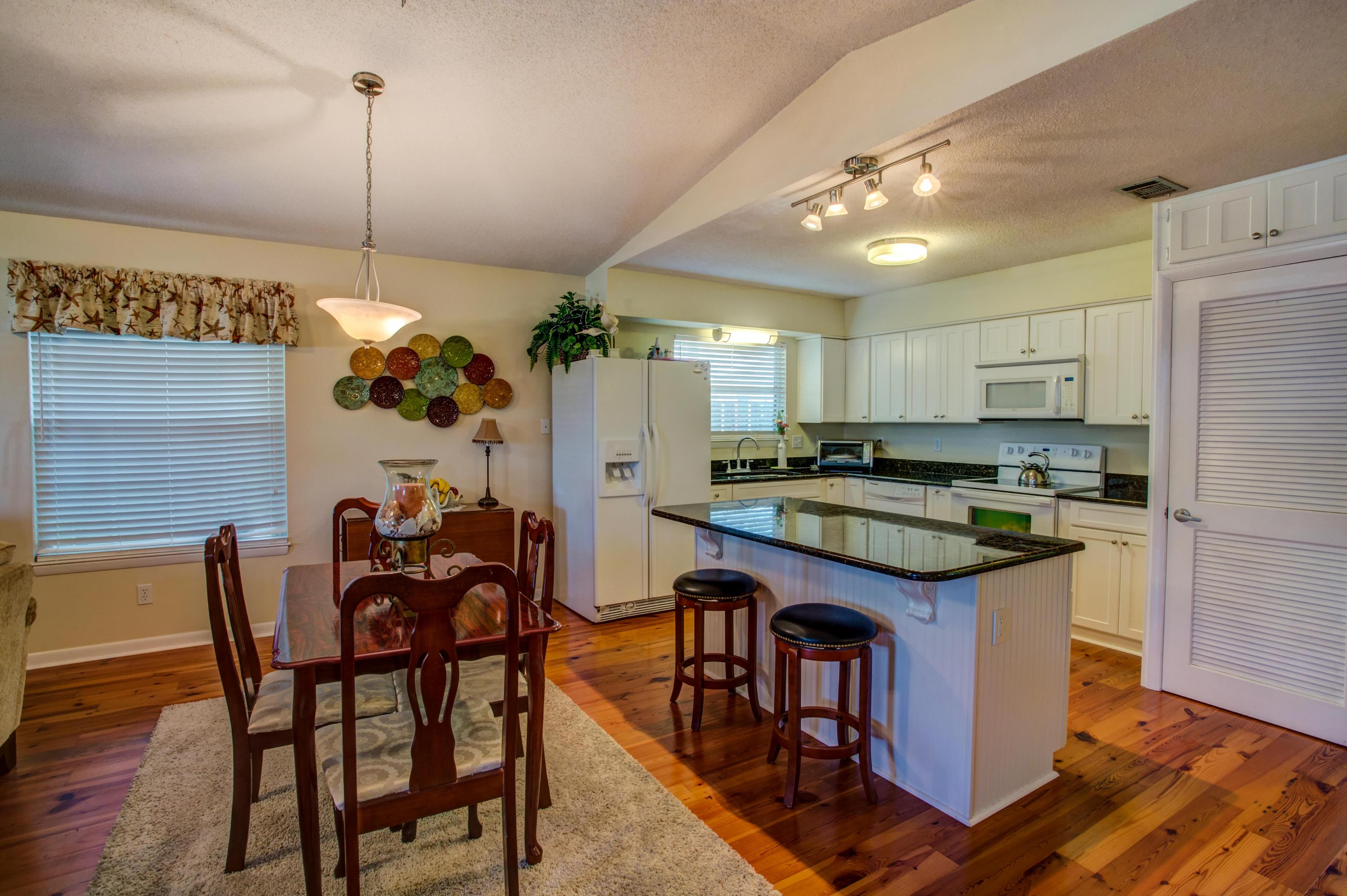 FRANGISTA BEACH 1ST ADDN - Residential