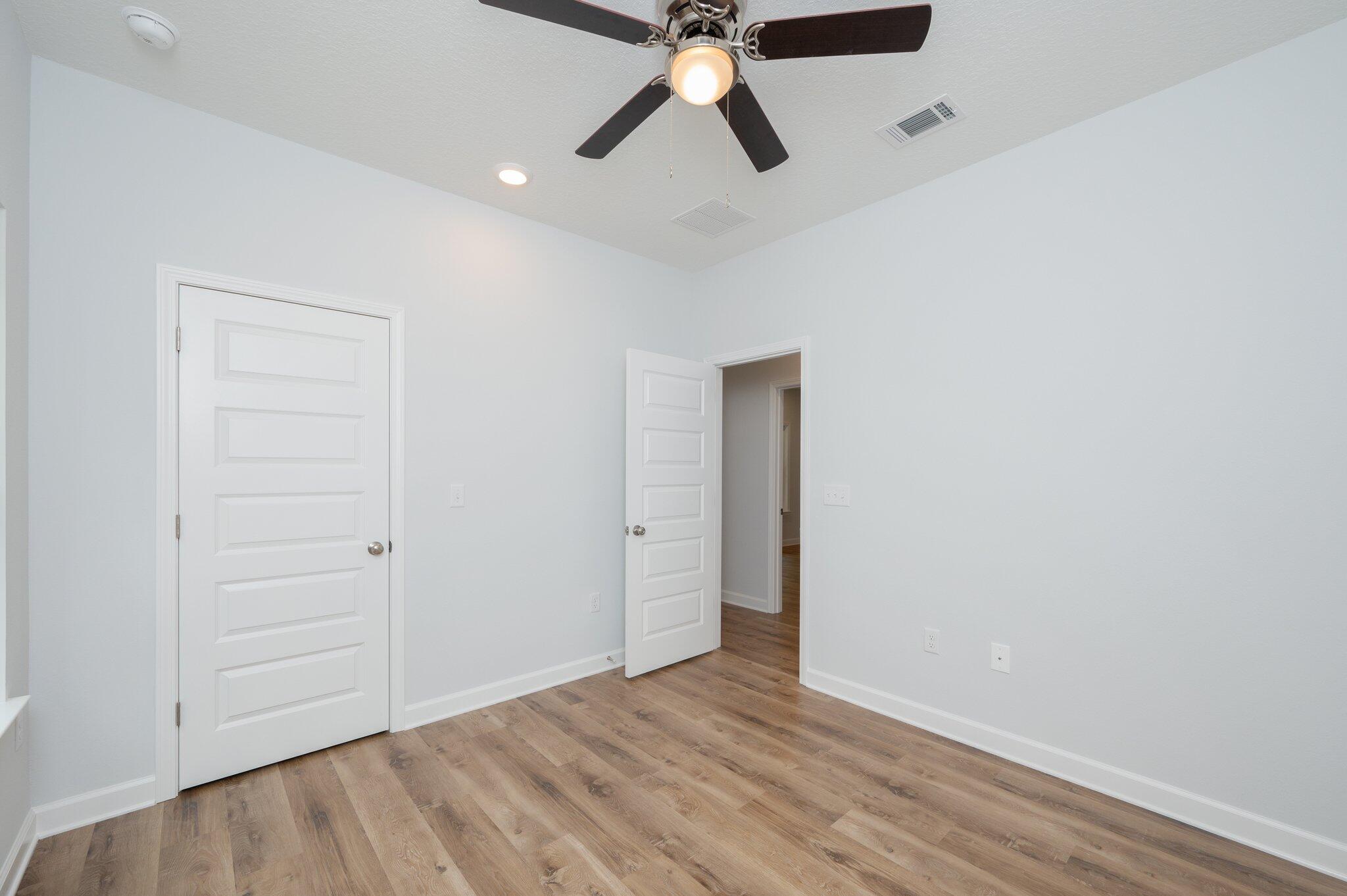 MORRIS ADDN TO CRESTVIEW - Residential