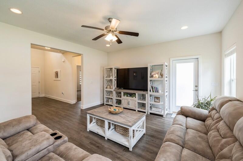 CREETS LANDING - Residential