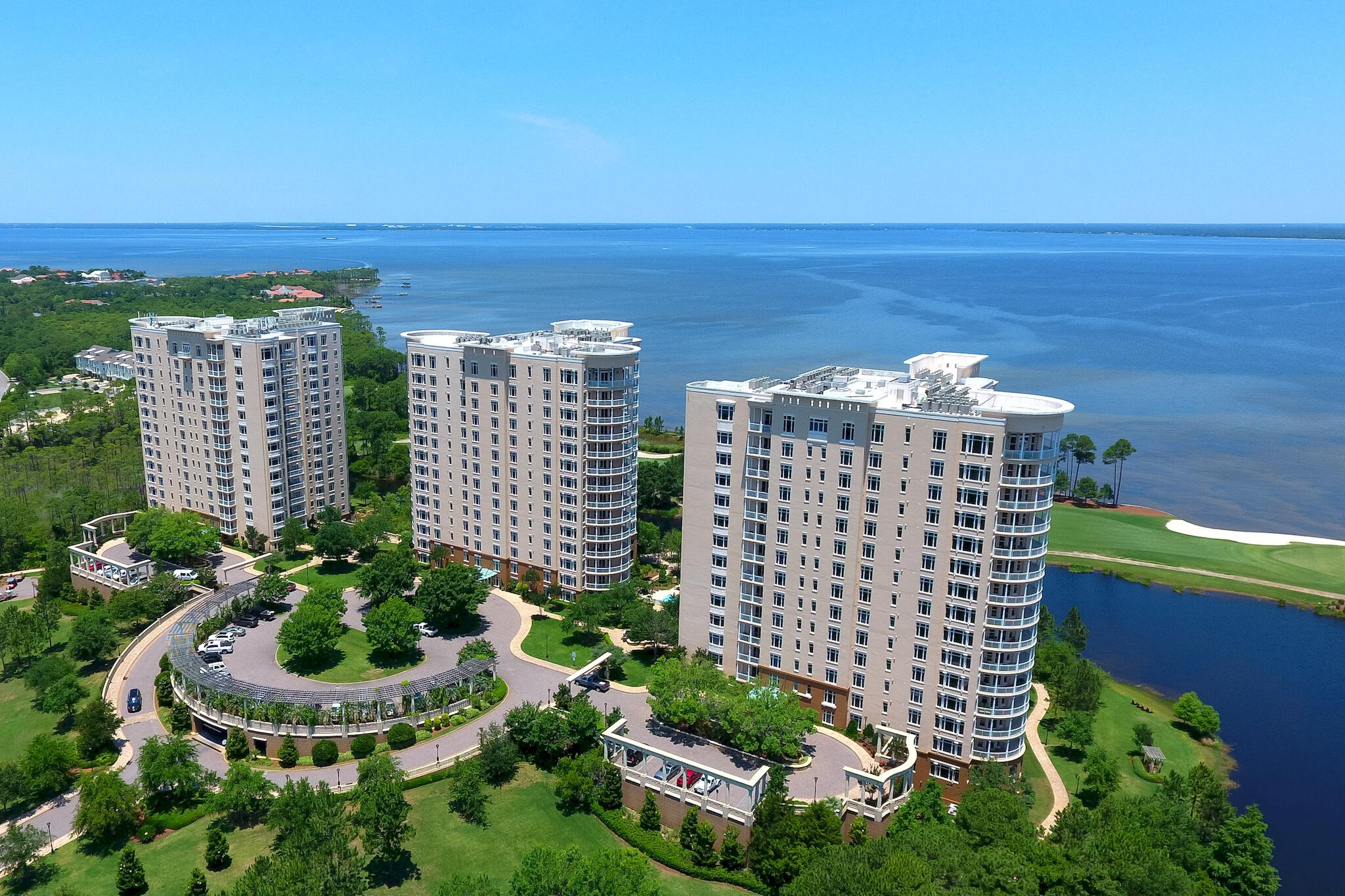 ONE WATER PLACE - Residential