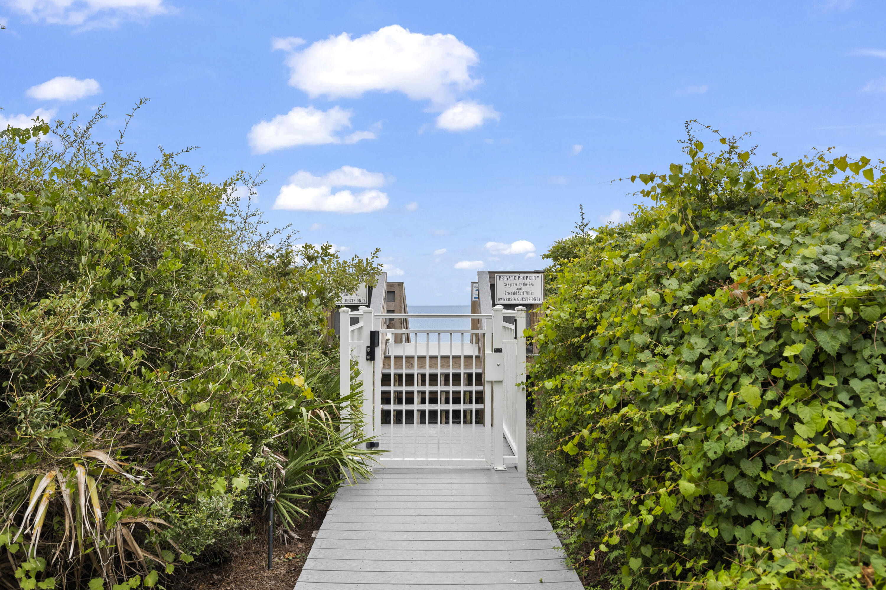 SEAGROVE BY THE SEA - Residential