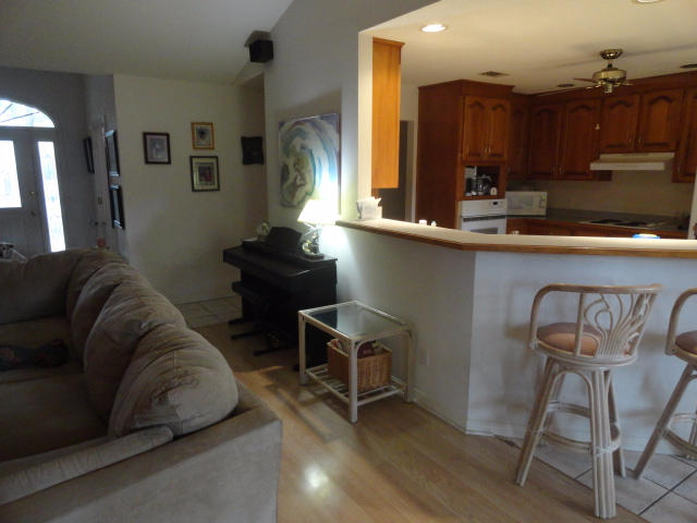 FLAMINGO BCH S/D - Residential