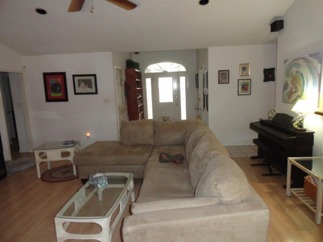 FLAMINGO BCH S/D - Residential