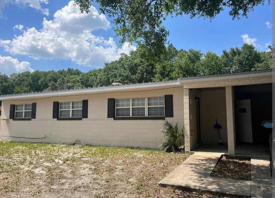 Adorable block house with on a large lot. 3 bedrooms and full bath. Nice patio out back for entertaining. Kitchen is nice size and right off patio. Enjoy this quiet neighborhood that is central to everything! Beaches, shopping and more!! Schedule a showing today! 850-729-0399 or apply at rentwithbsr.com