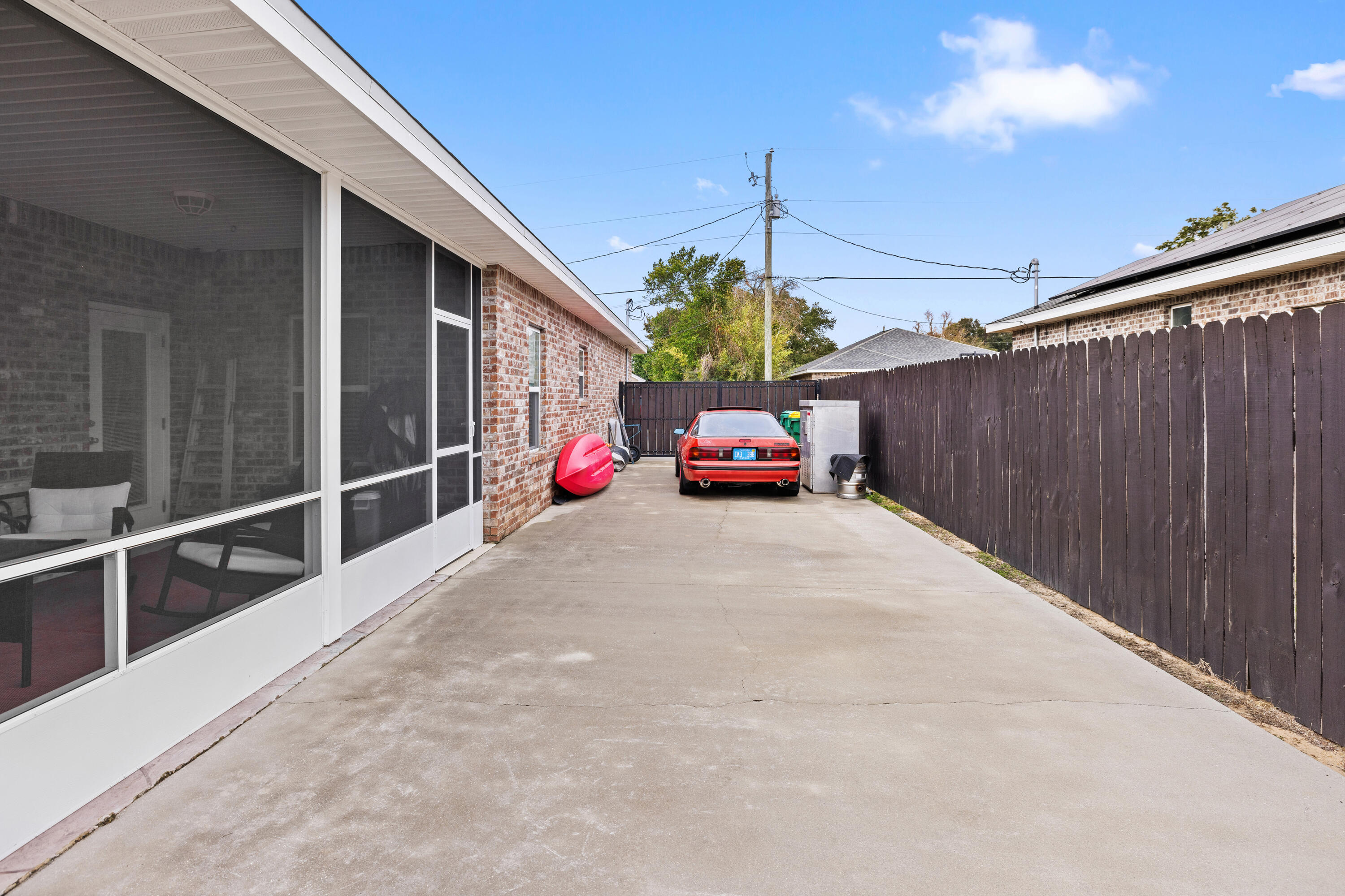 WYNNEHAVEN BCH EST - Residential