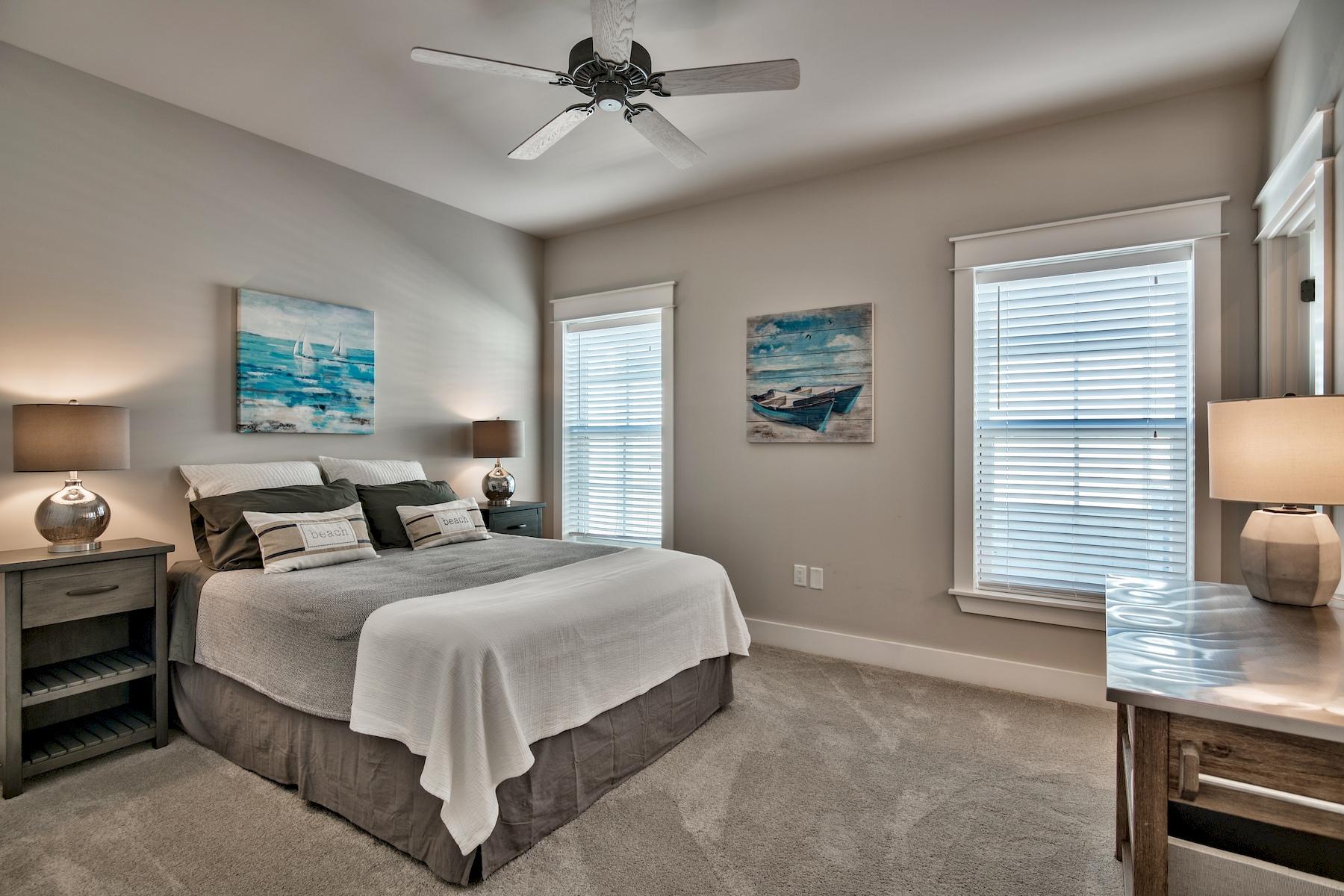 EMERALD WATERS VILLAGE - Residential