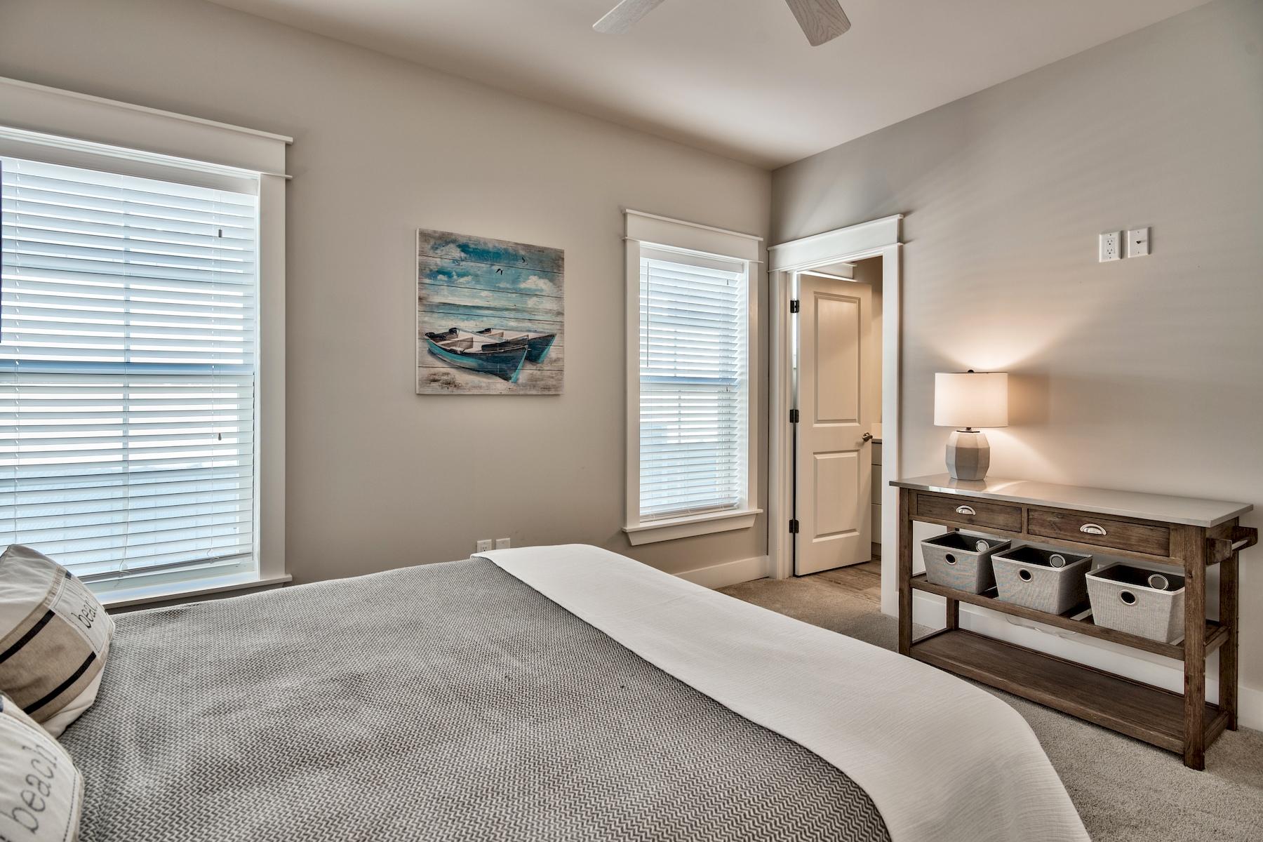 EMERALD WATERS VILLAGE - Residential