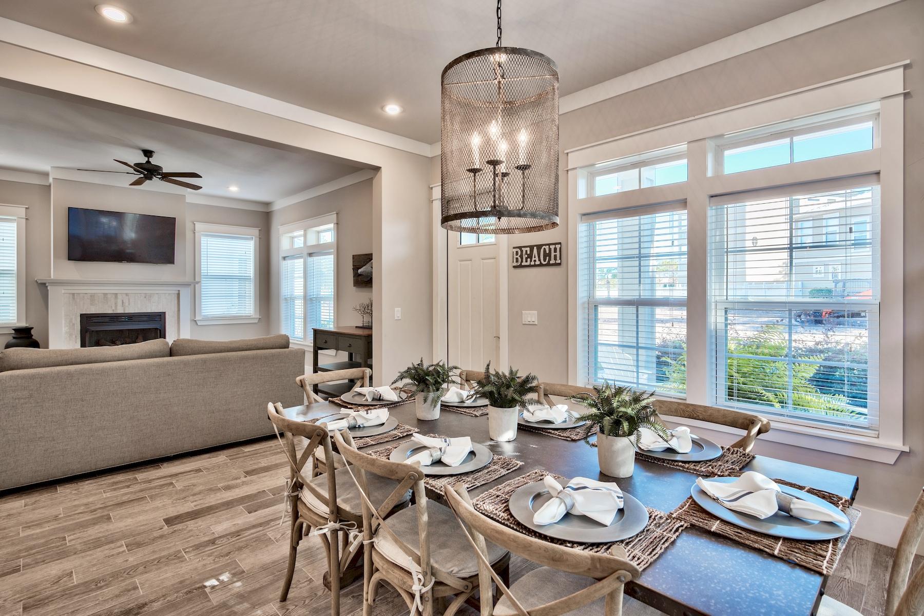 EMERALD WATERS VILLAGE - Residential