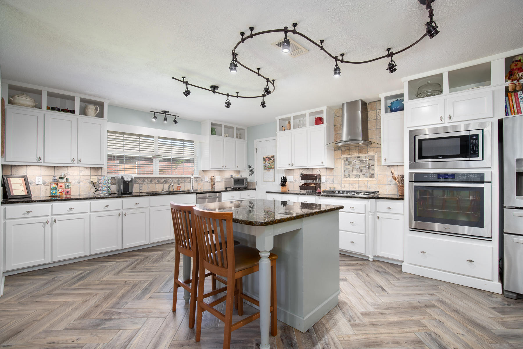 HOLLEY BY THE SEA - Residential