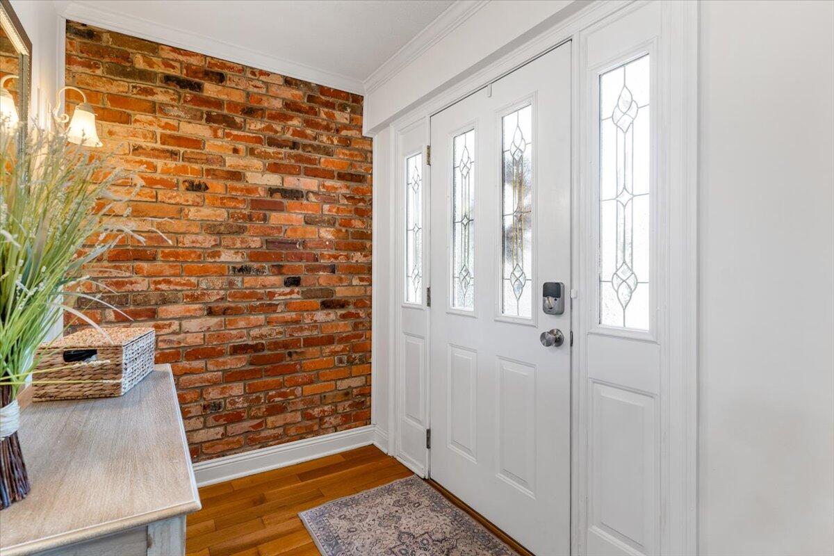 CHELSEA WOODS - Residential