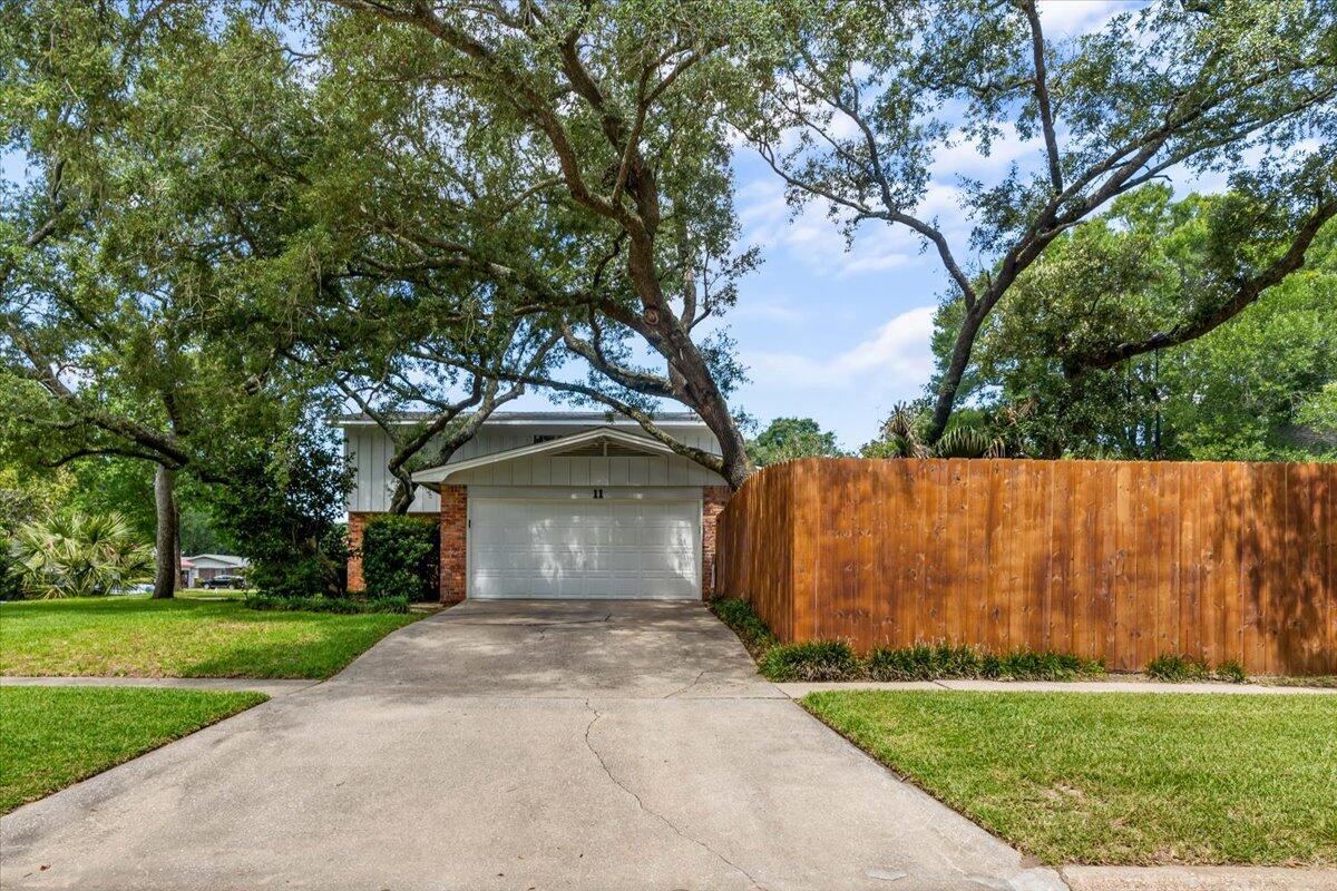 CHELSEA WOODS - Residential