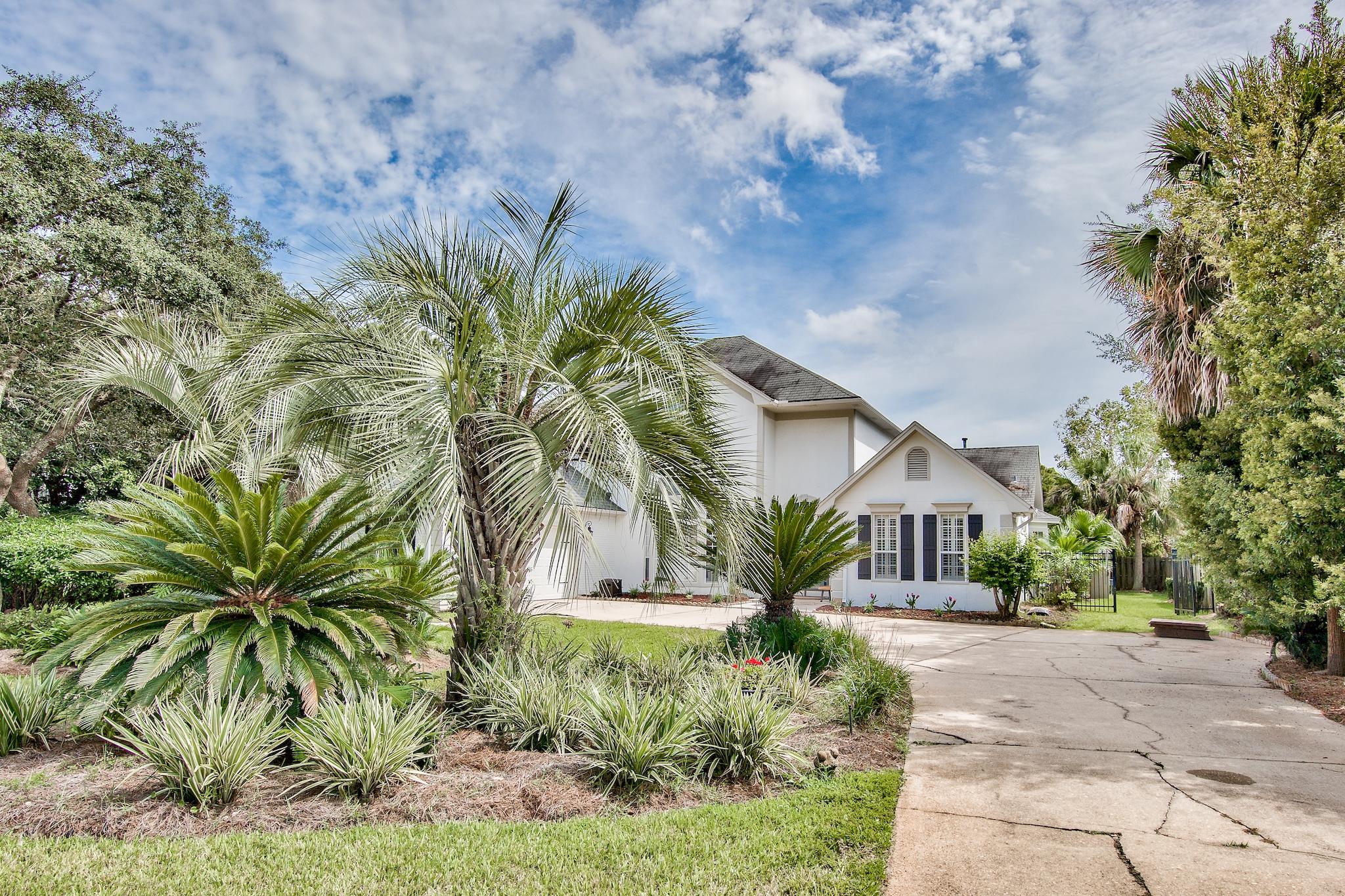 WINDSOR FOREST - Residential