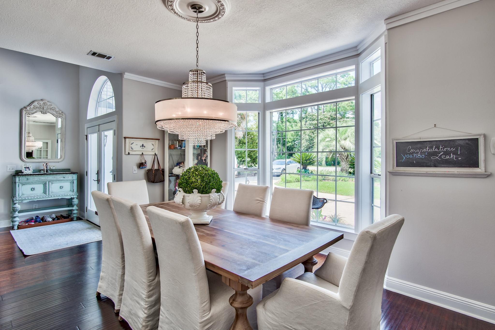 WINDSOR FOREST - Residential