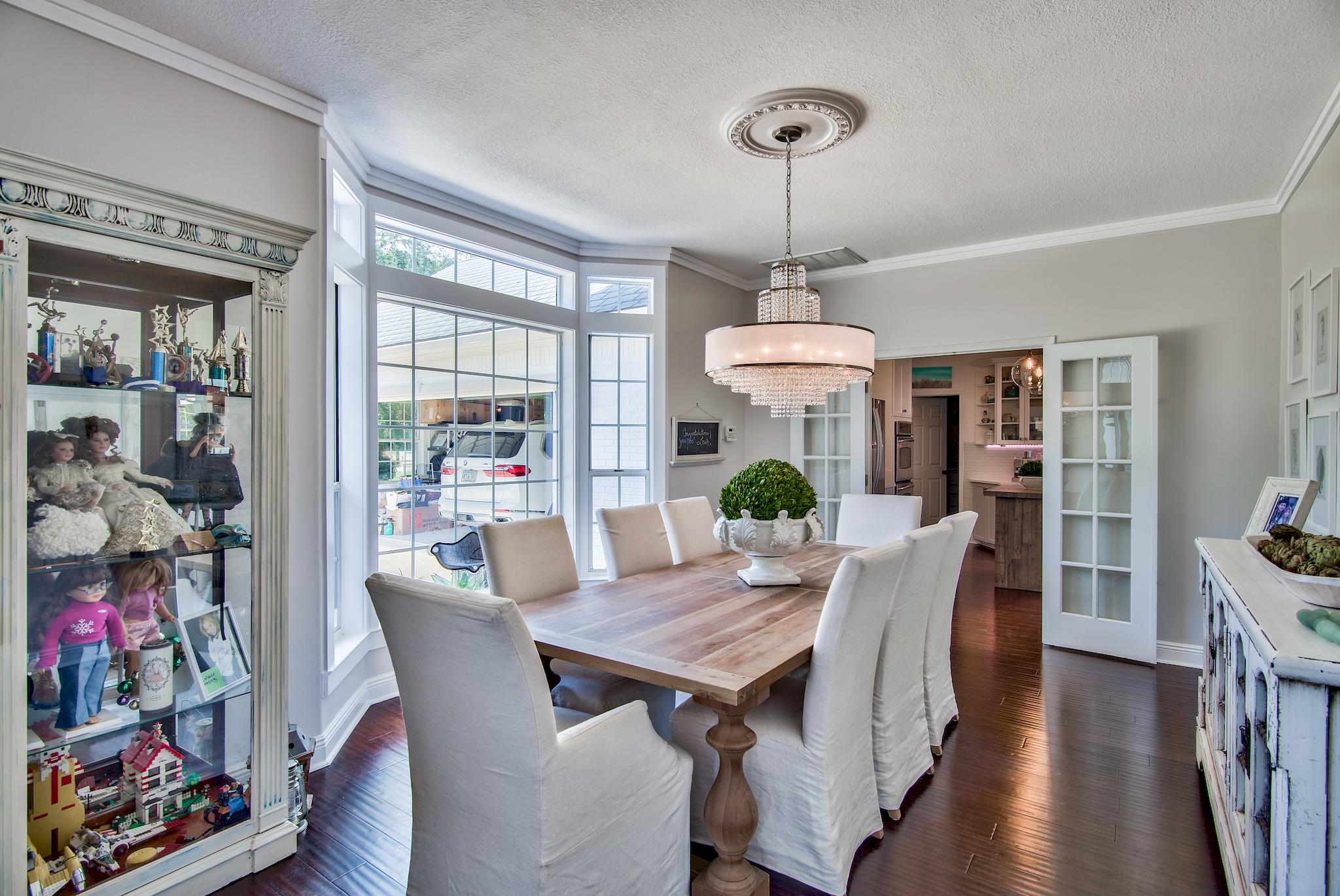 WINDSOR FOREST - Residential