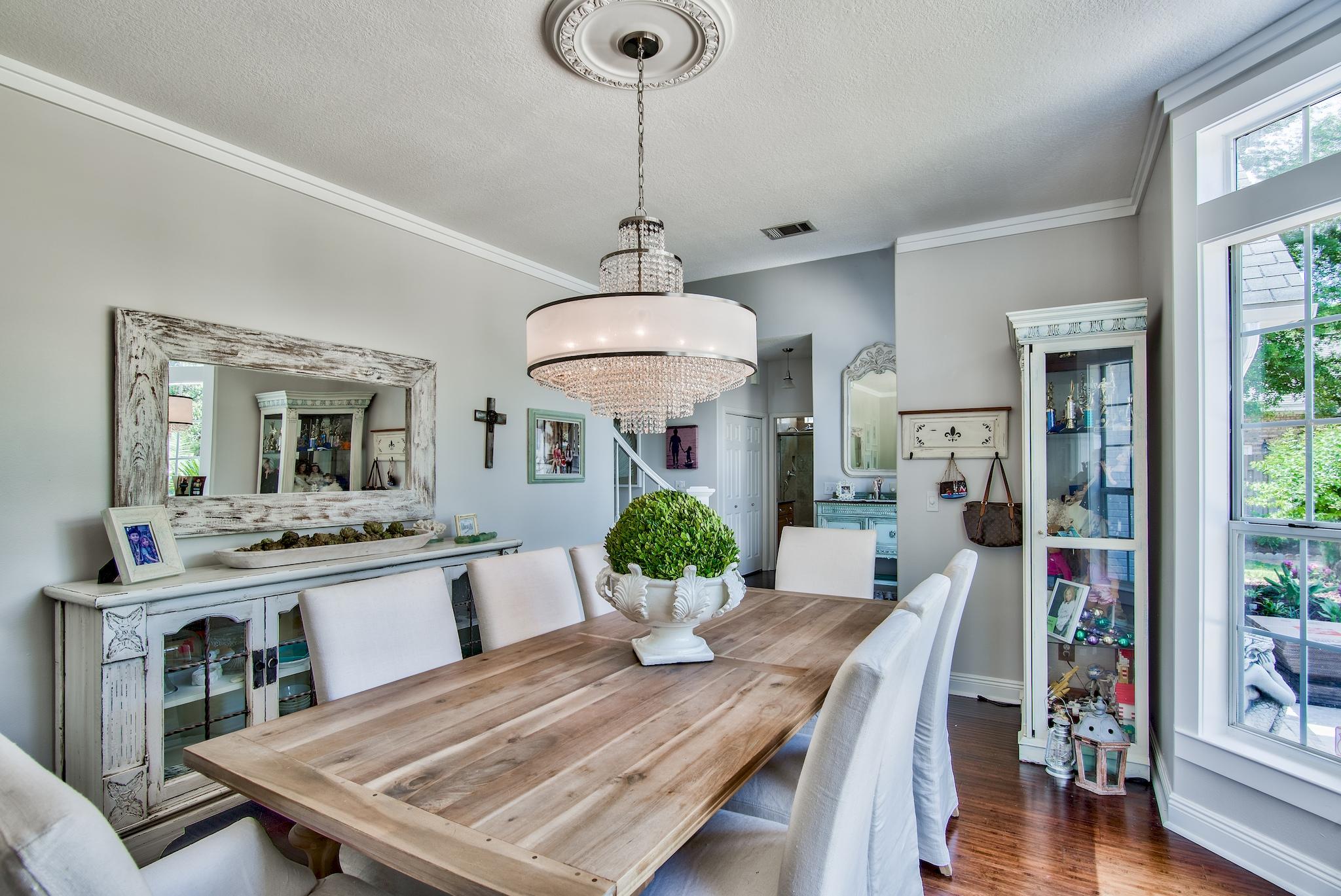 WINDSOR FOREST - Residential