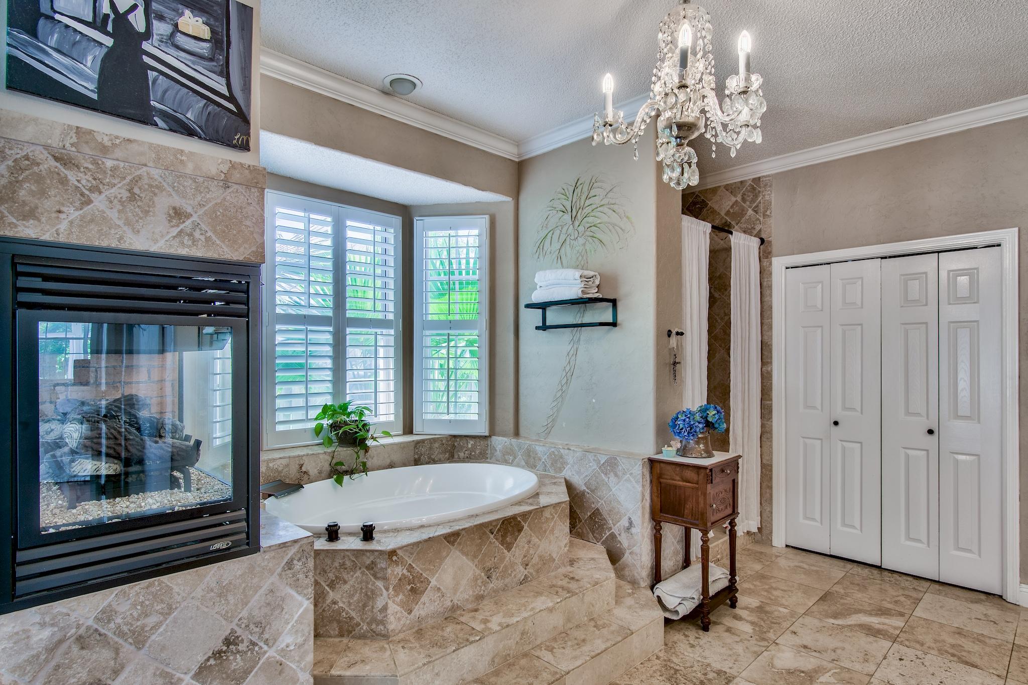 WINDSOR FOREST - Residential