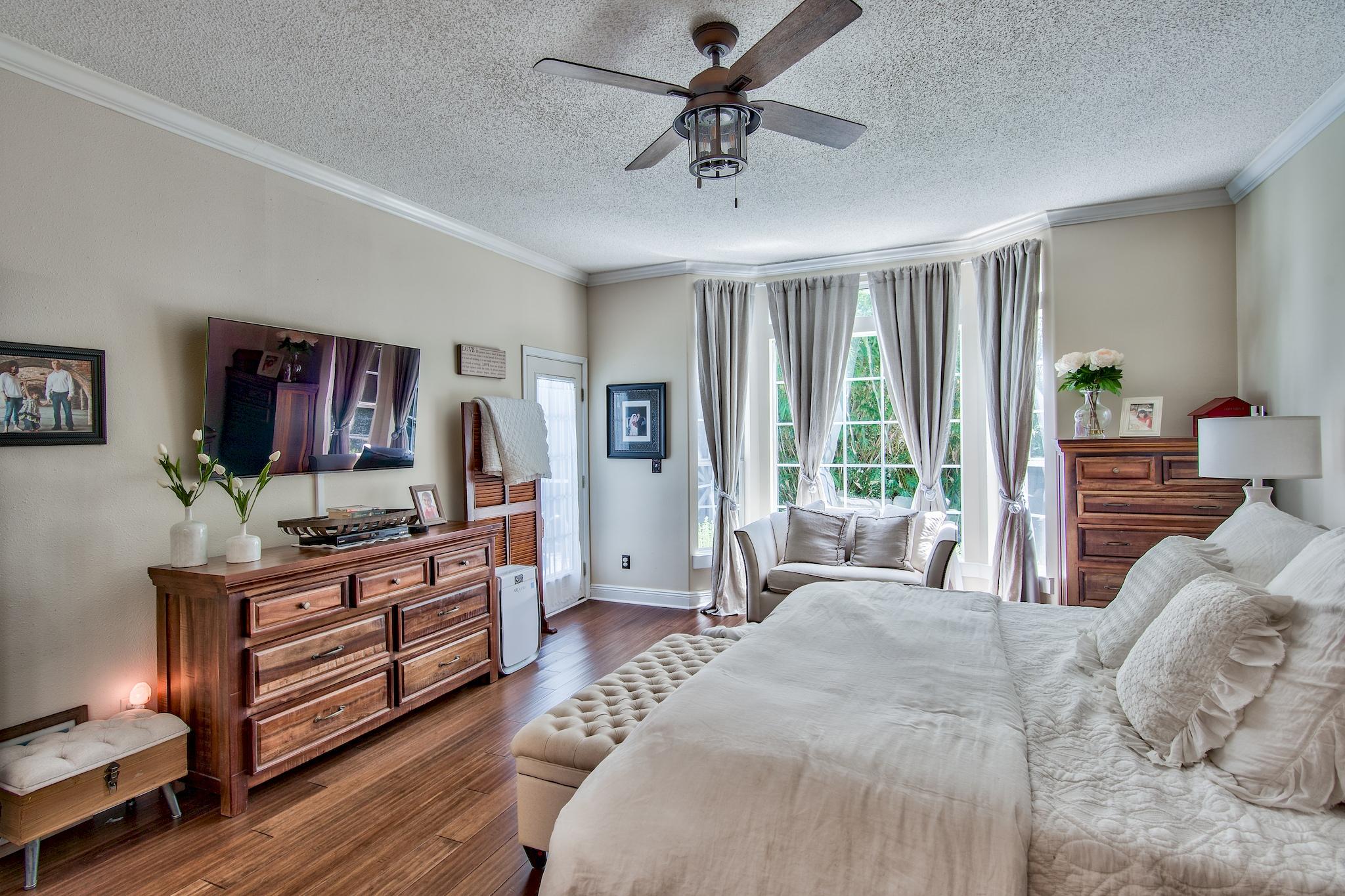 WINDSOR FOREST - Residential