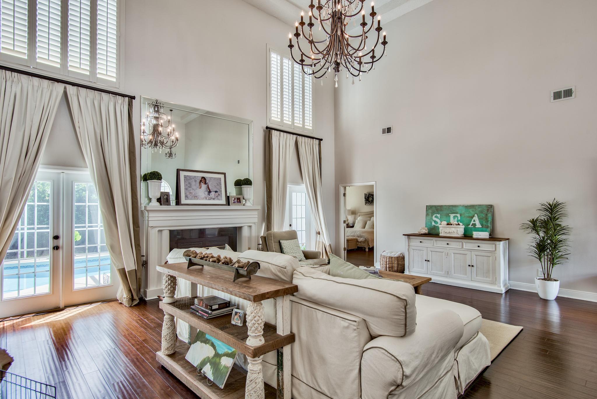 WINDSOR FOREST - Residential