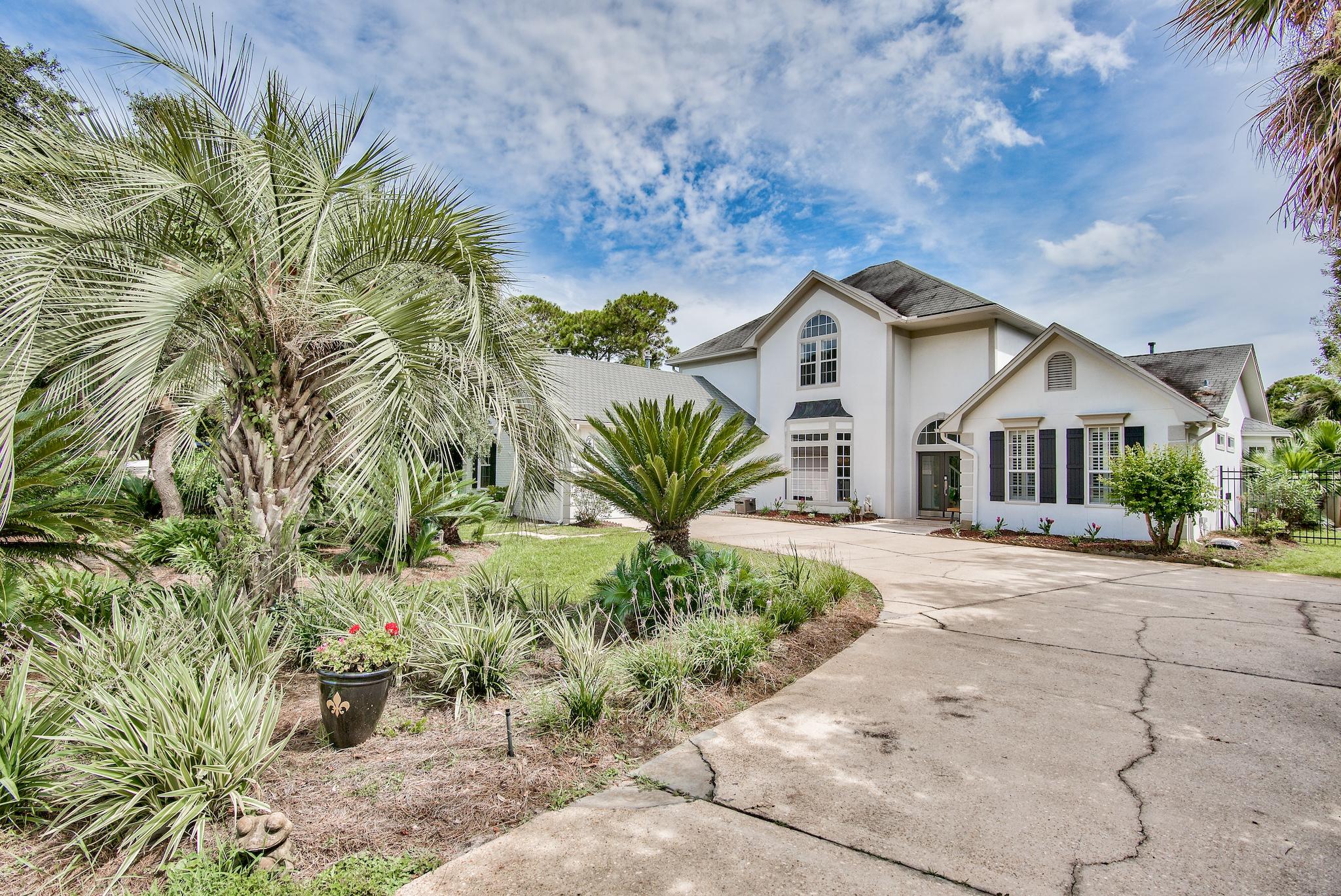 WINDSOR FOREST - Residential