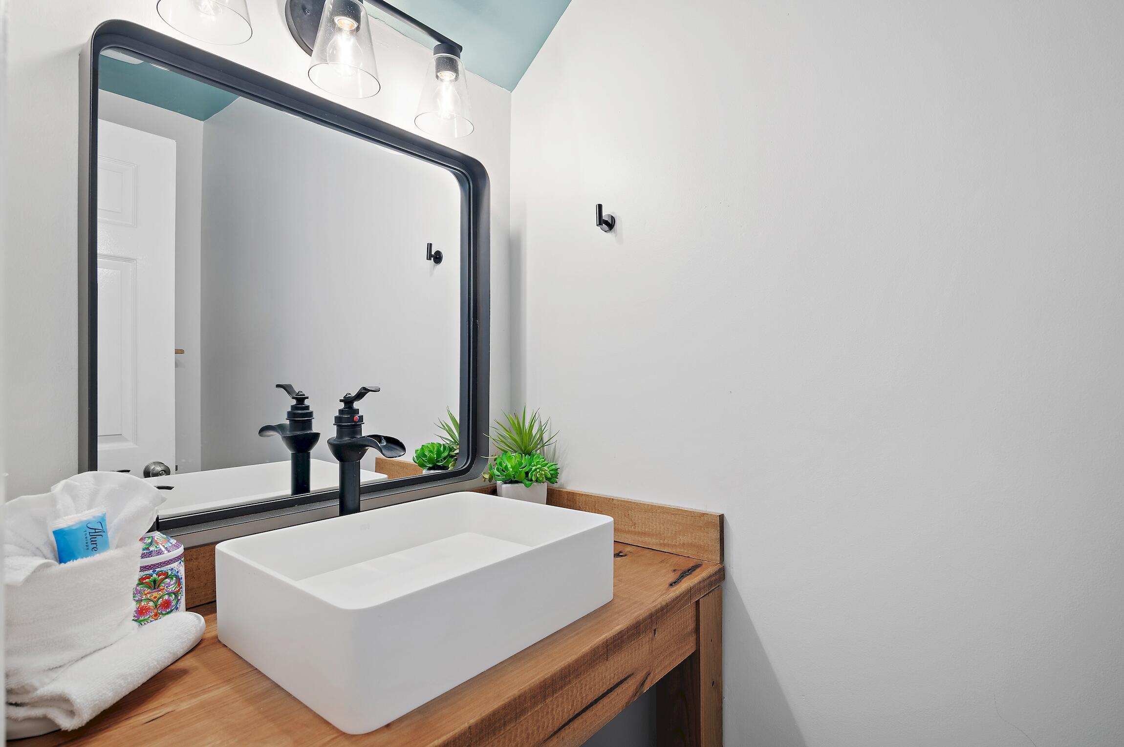 RAMSGATE HARBOUR PH 2 CONDO - Residential