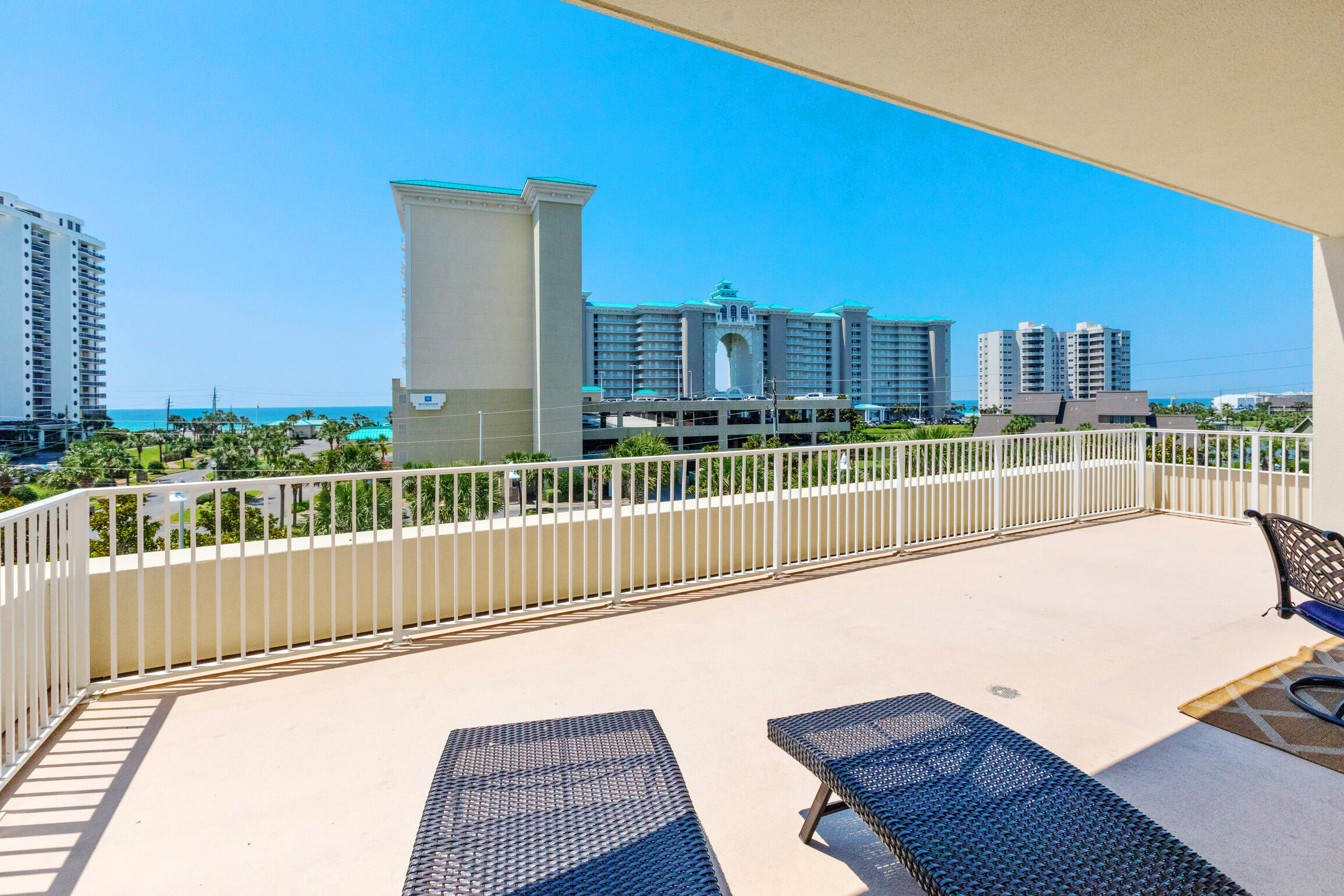 ARIEL DUNES - Residential