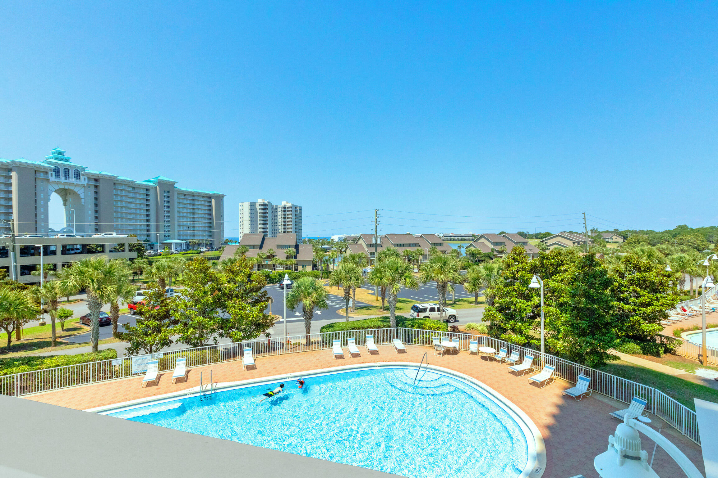 ARIEL DUNES - Residential