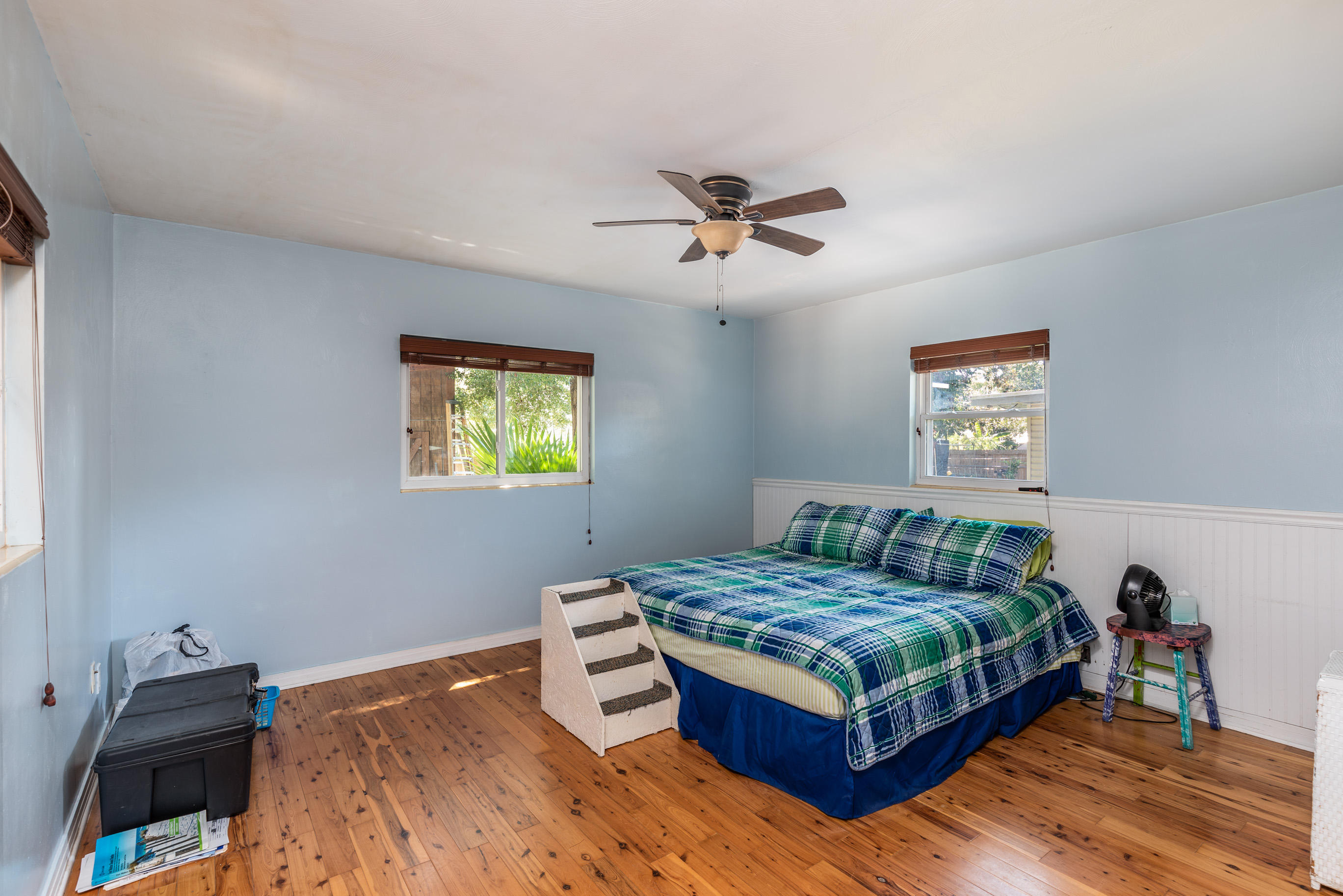 ELLIOTTS POINT 8TH ADDN - Residential