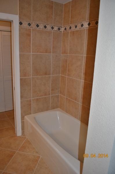 SHORELINE TOWERS 4 - Residential