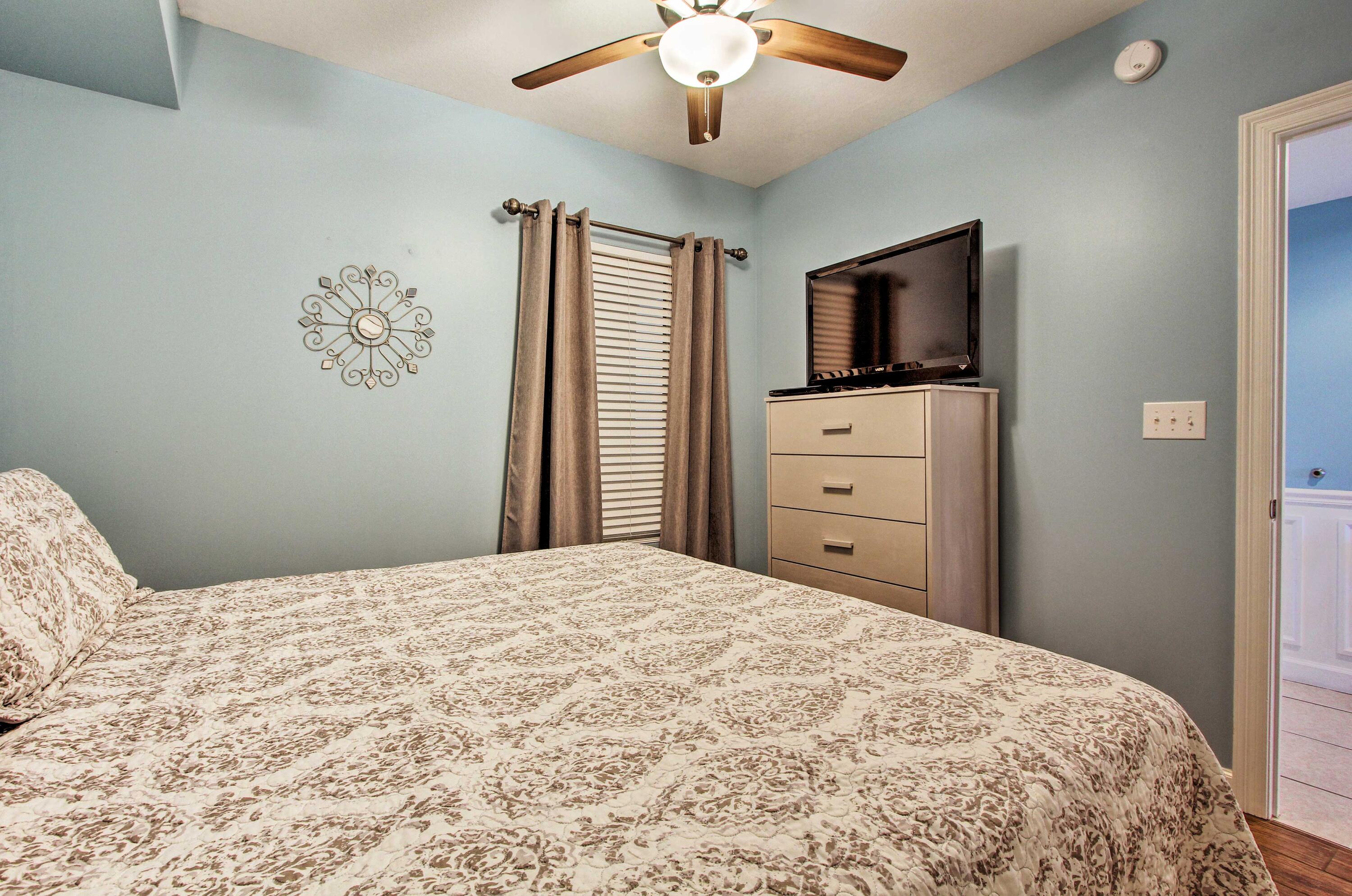 STERLING SHORES - Residential