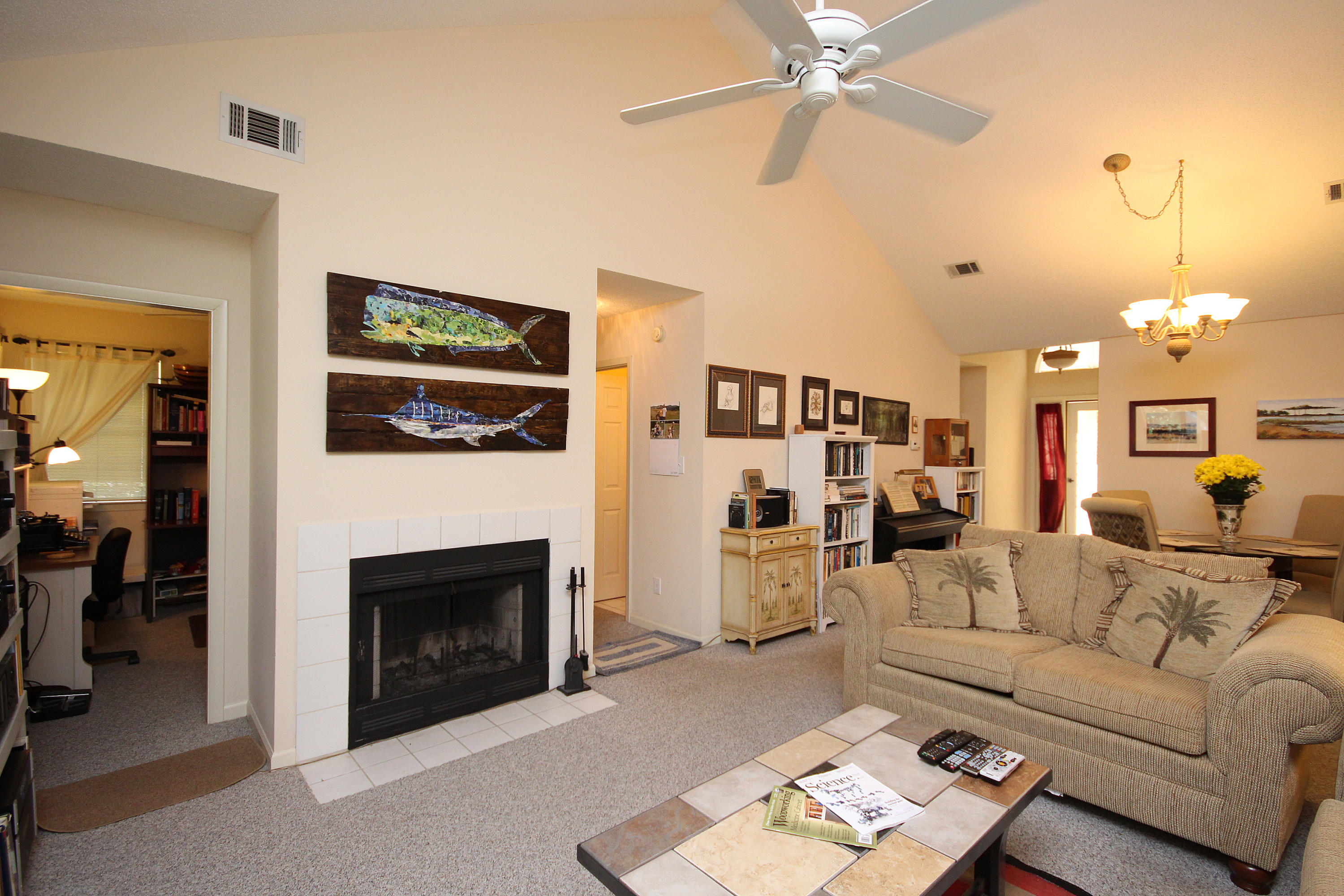 FAIRWAY LAKES PH 1 - Residential