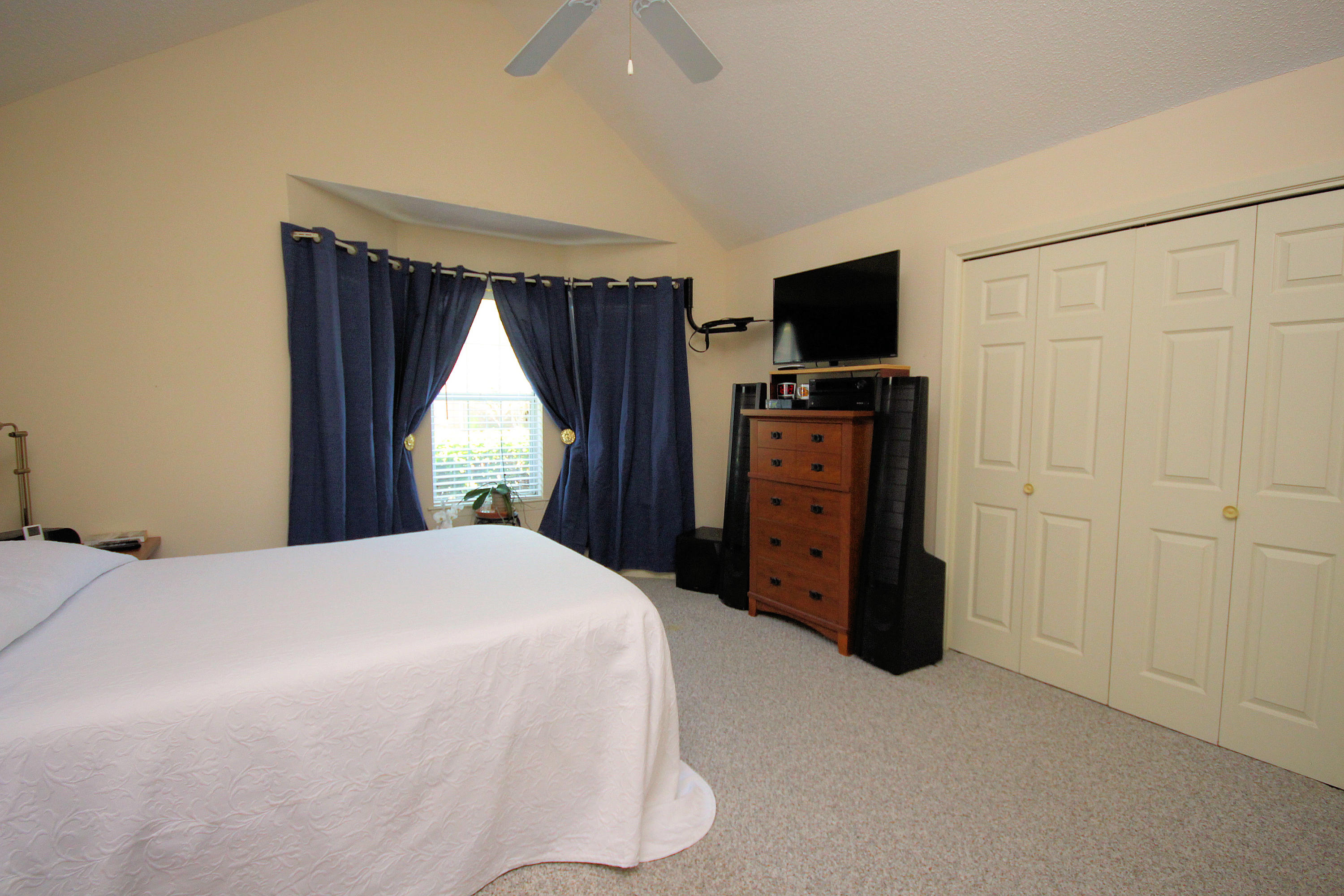 FAIRWAY LAKES PH 1 - Residential