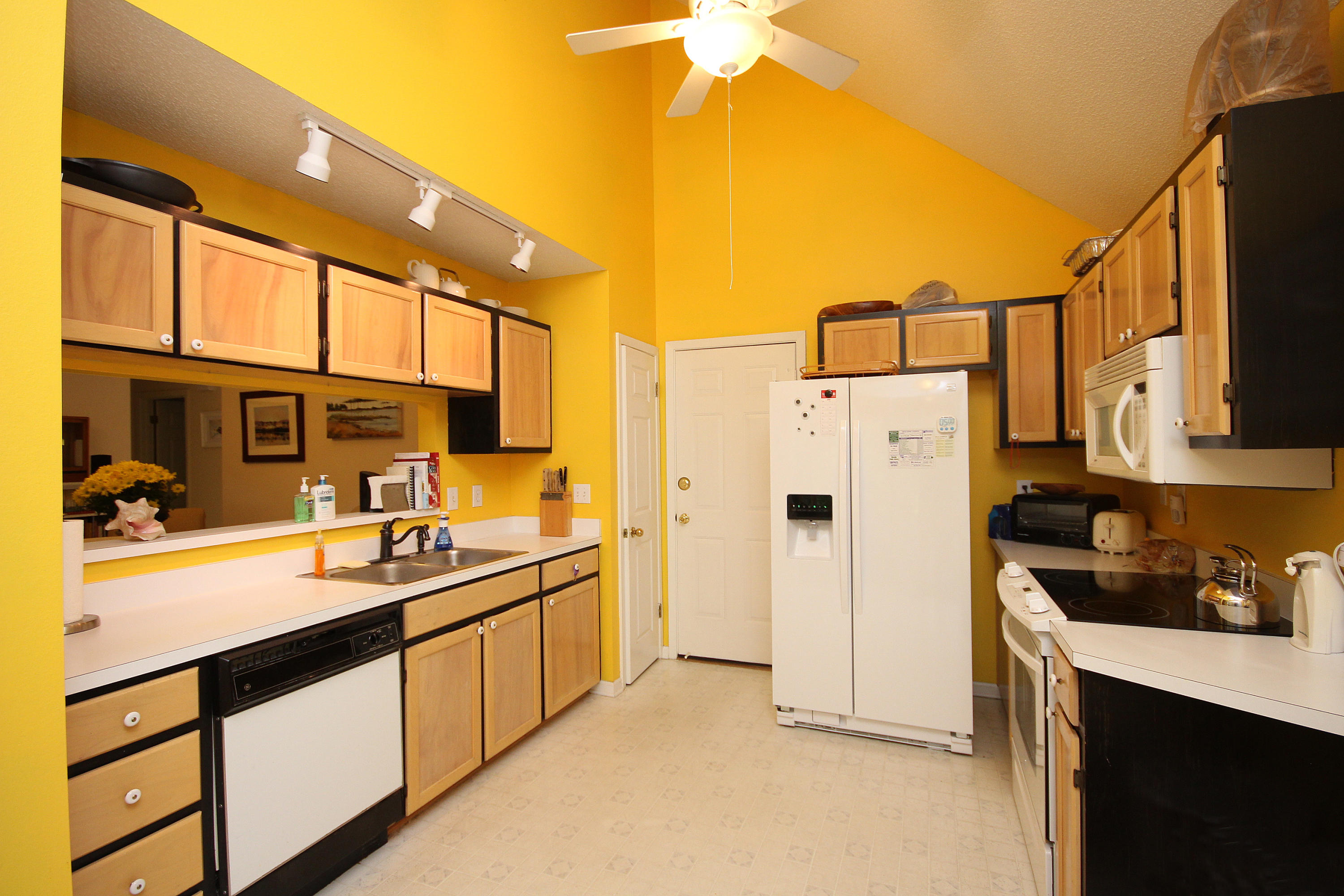 FAIRWAY LAKES PH 1 - Residential