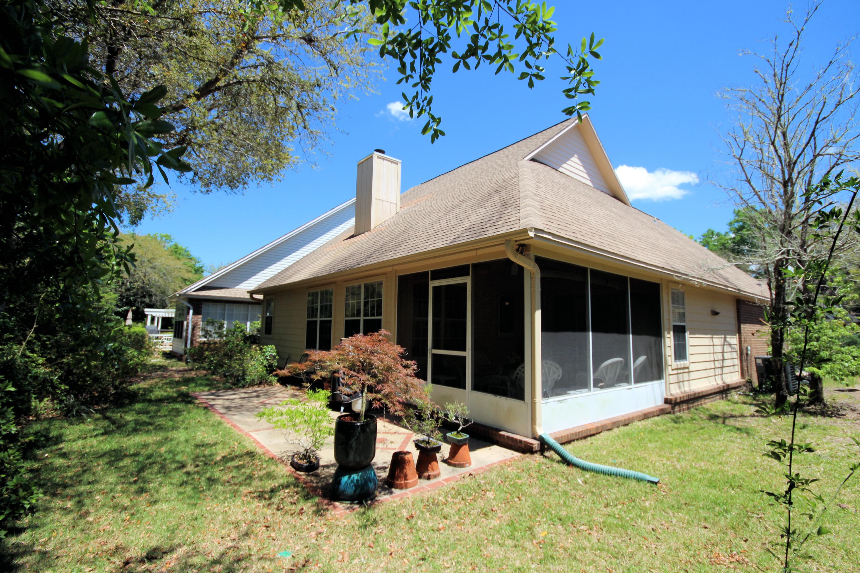 FAIRWAY LAKES PH 1 - Residential