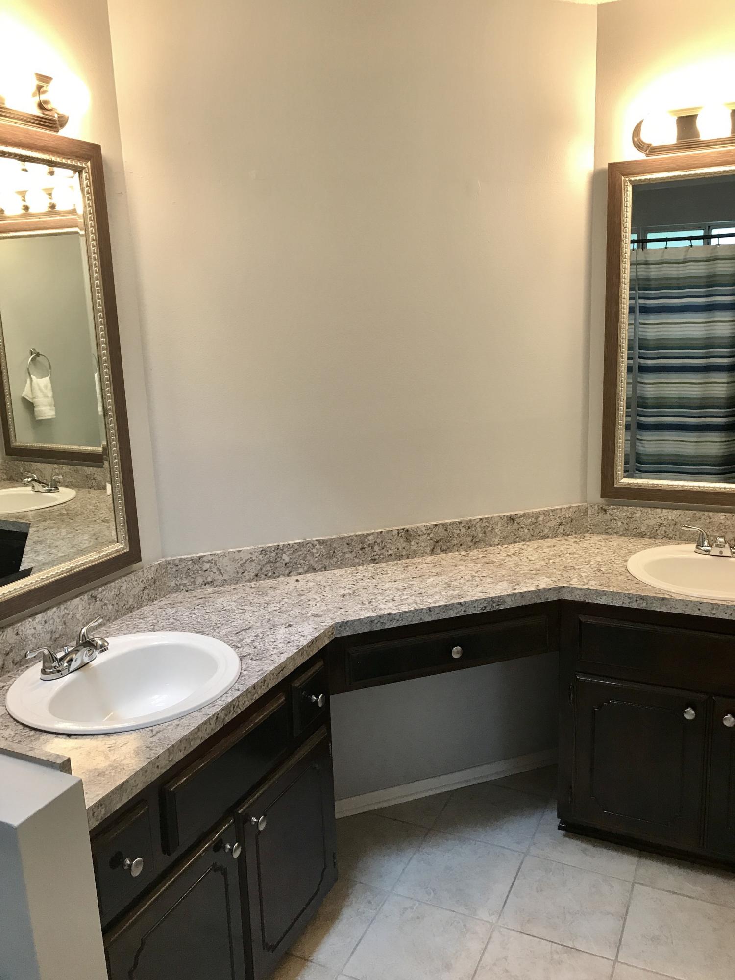 PARKWOOD LANE BLUEWATER BAY - Residential