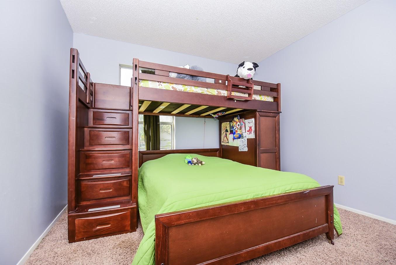 PARKWOOD LANE BLUEWATER BAY - Residential