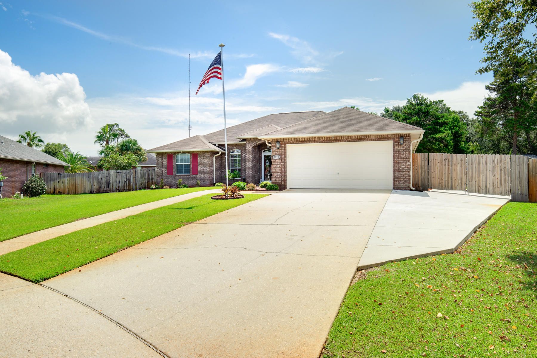 MELISSA OAKS - Residential